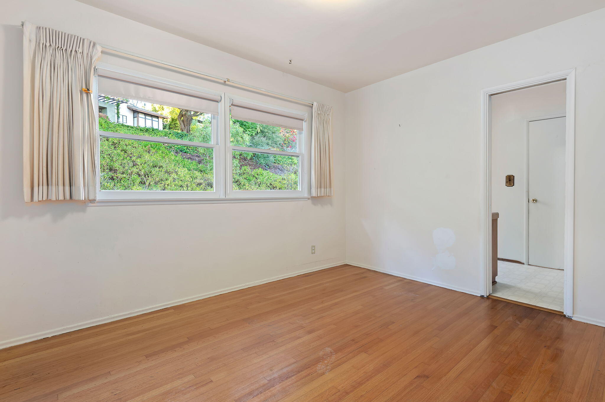 Santa Barbara, California 93108, United States, 3 Bedrooms Bedrooms, ,2 BathroomsBathrooms,Residential,Pending,12762