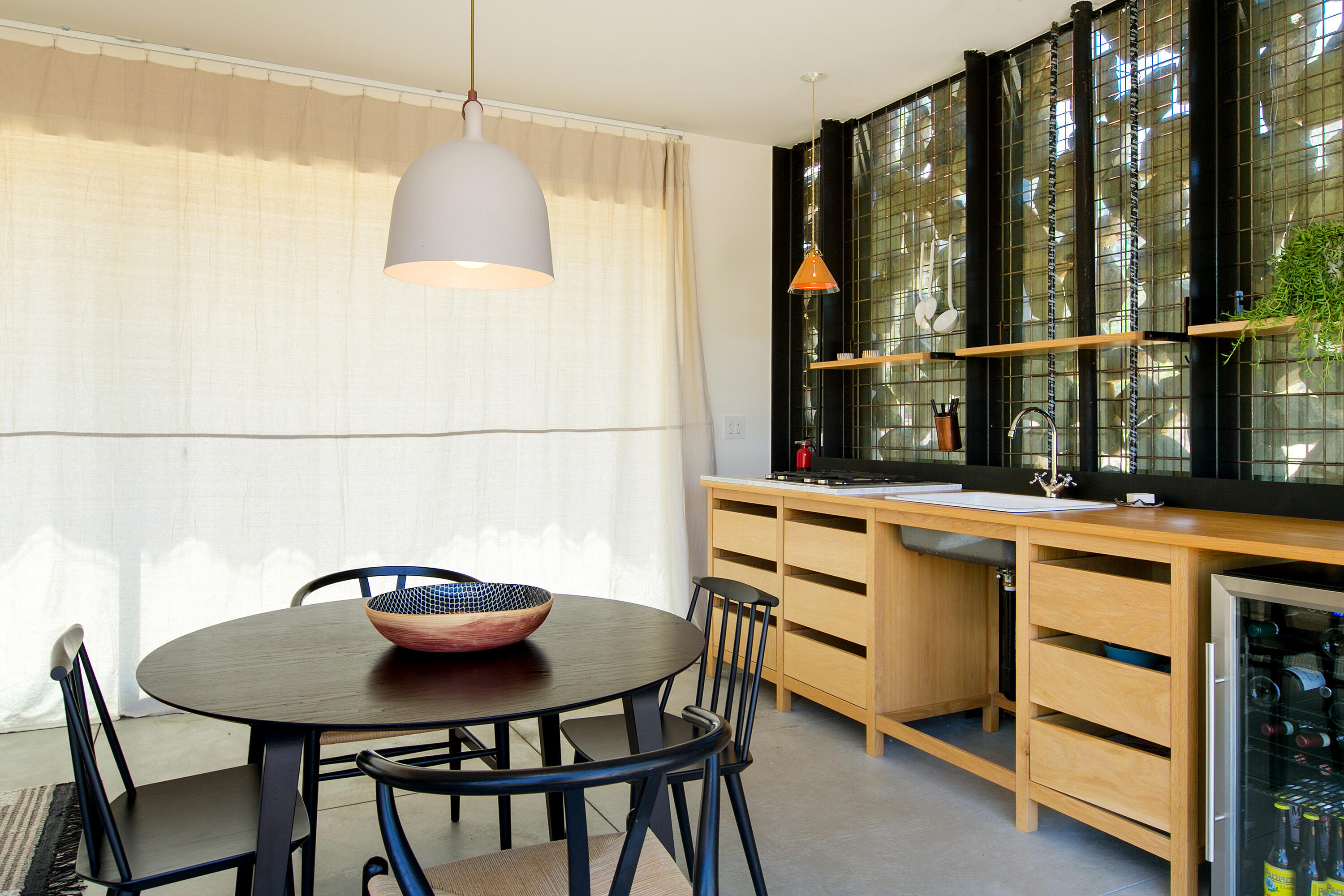 Ojai, California 93023, United States, 5 Bedrooms Bedrooms, ,6 BathroomsBathrooms,Residential,Active,201467