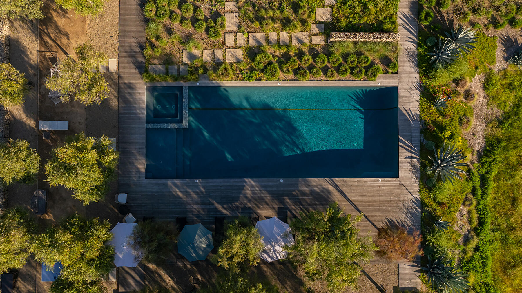 Ojai, California 93023, United States, 5 Bedrooms Bedrooms, ,6 BathroomsBathrooms,Residential,Active,201467