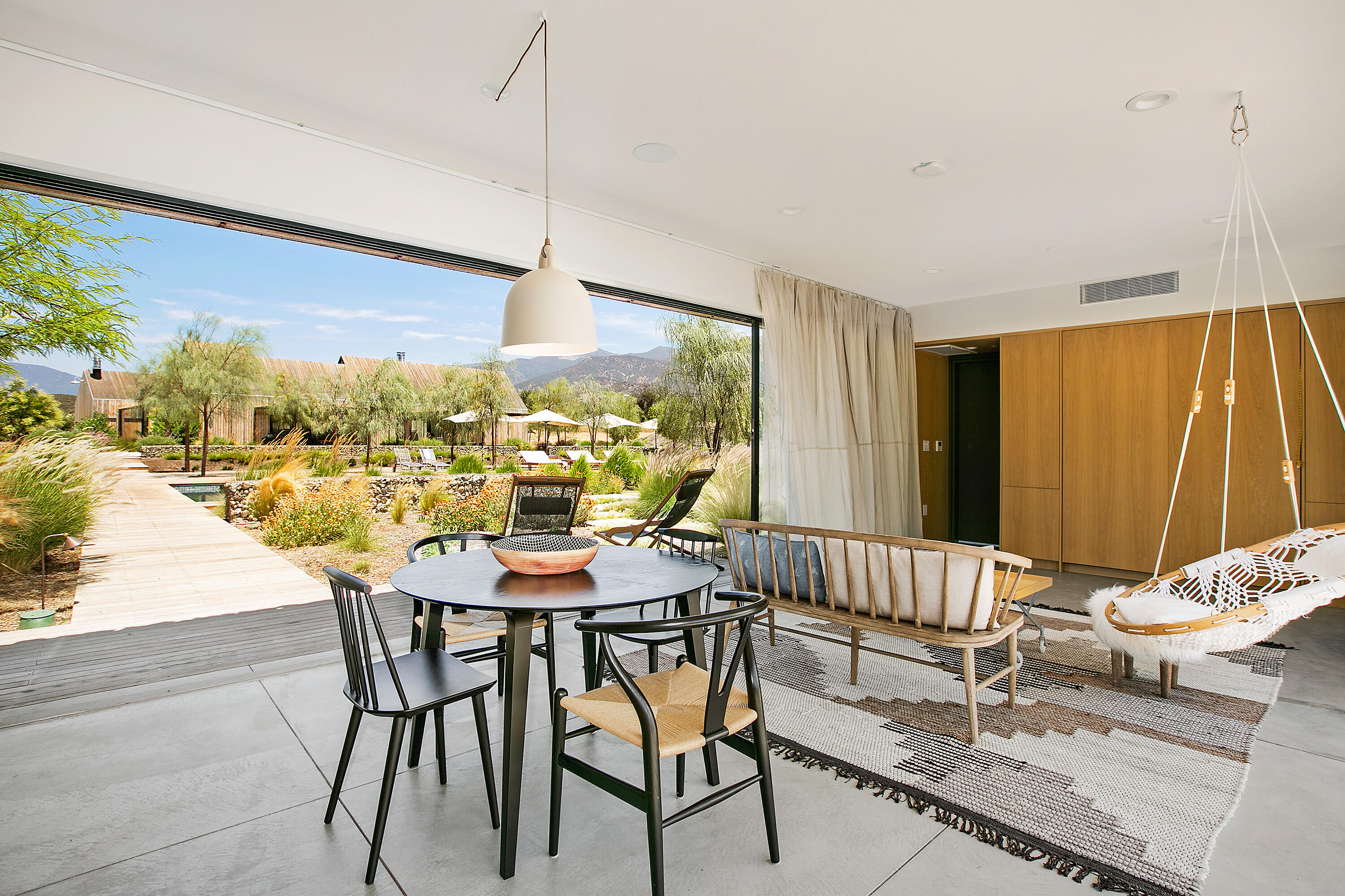 Ojai, California 93023, United States, 5 Bedrooms Bedrooms, ,6 BathroomsBathrooms,Residential,Active,201467