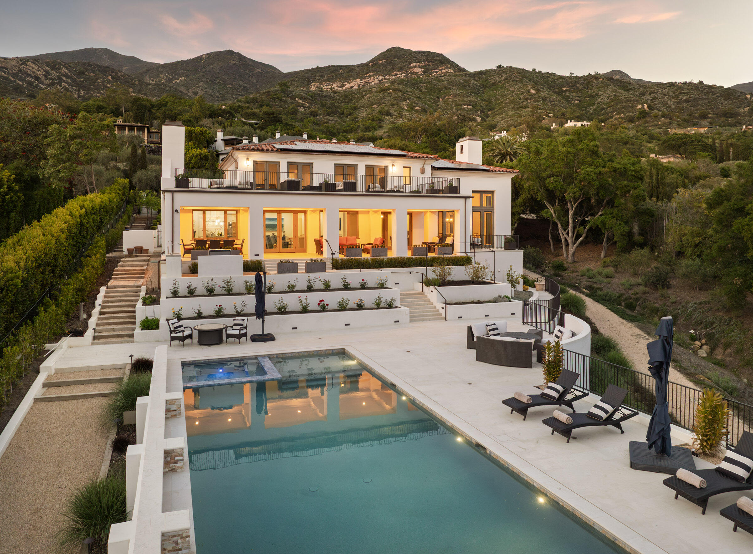 Montecito, California 93108, United States, 5 Bedrooms Bedrooms, ,7 BathroomsBathrooms,Residential,Active,109947