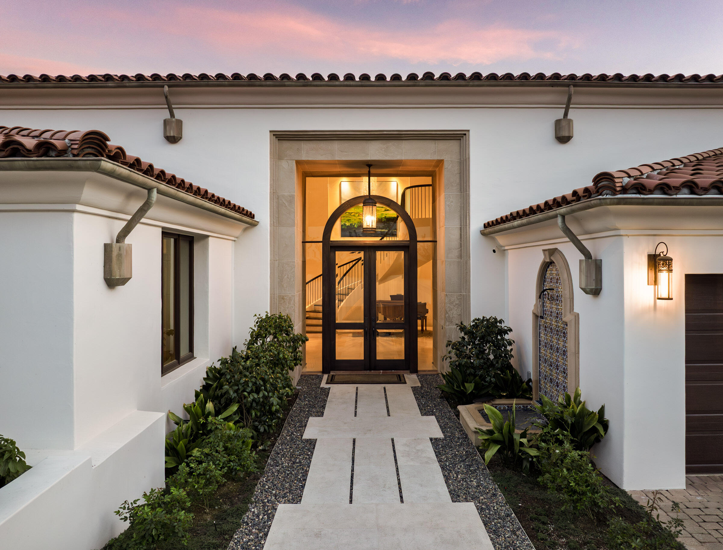 Montecito, California 93108, United States, 5 Bedrooms Bedrooms, ,7 BathroomsBathrooms,Residential,Active,109947