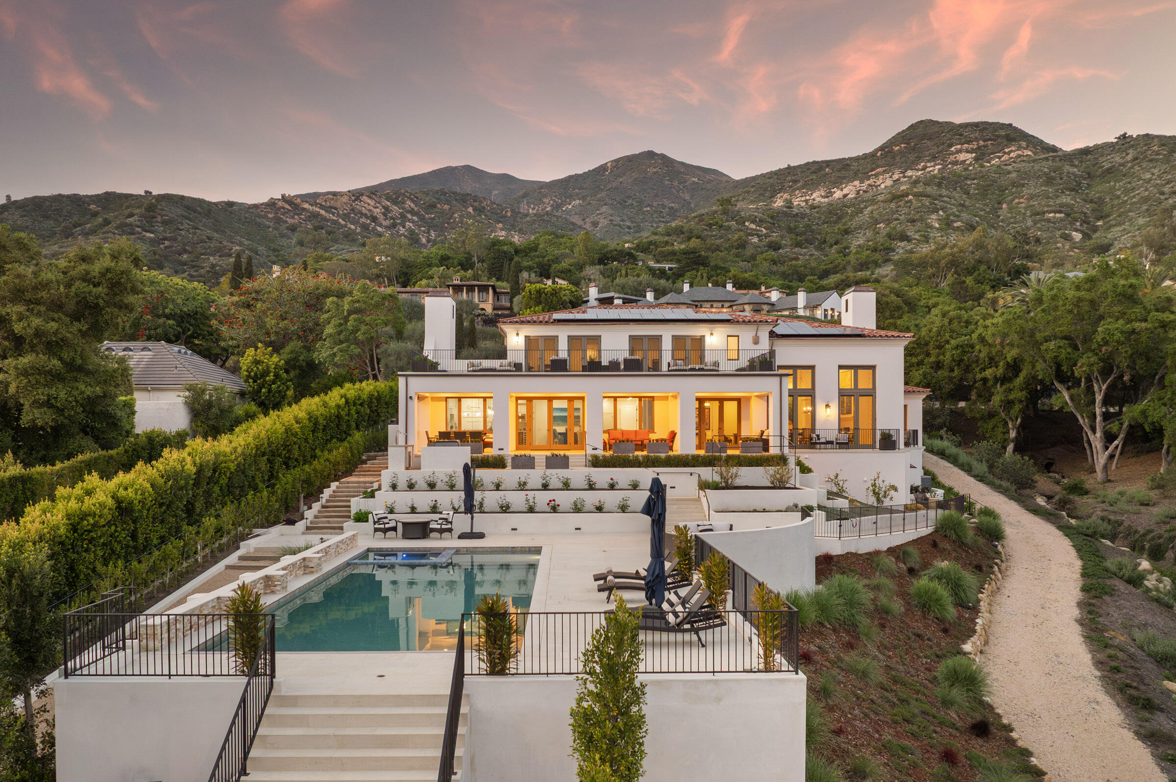 Montecito, California 93108, United States, 5 Bedrooms Bedrooms, ,7 BathroomsBathrooms,Residential,Active,109947