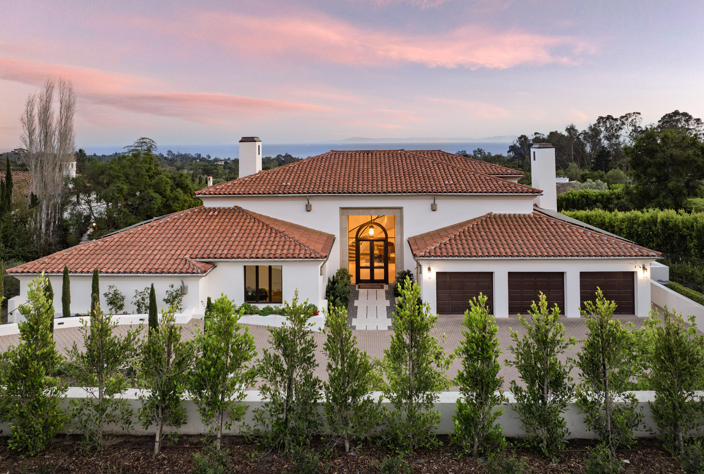 Montecito, California 93108, United States, 5 Bedrooms Bedrooms, ,7 BathroomsBathrooms,Residential,Active,109947