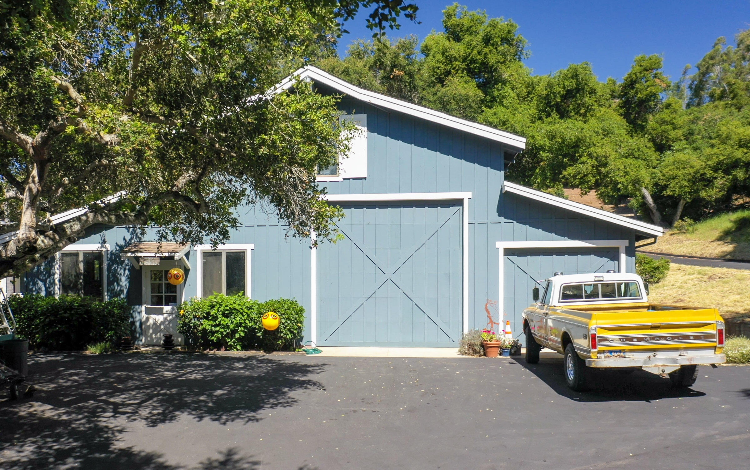 Carpinteria, California 93013, United States, 6 Bedrooms Bedrooms, ,6 BathroomsBathrooms,Residential,Active,207099