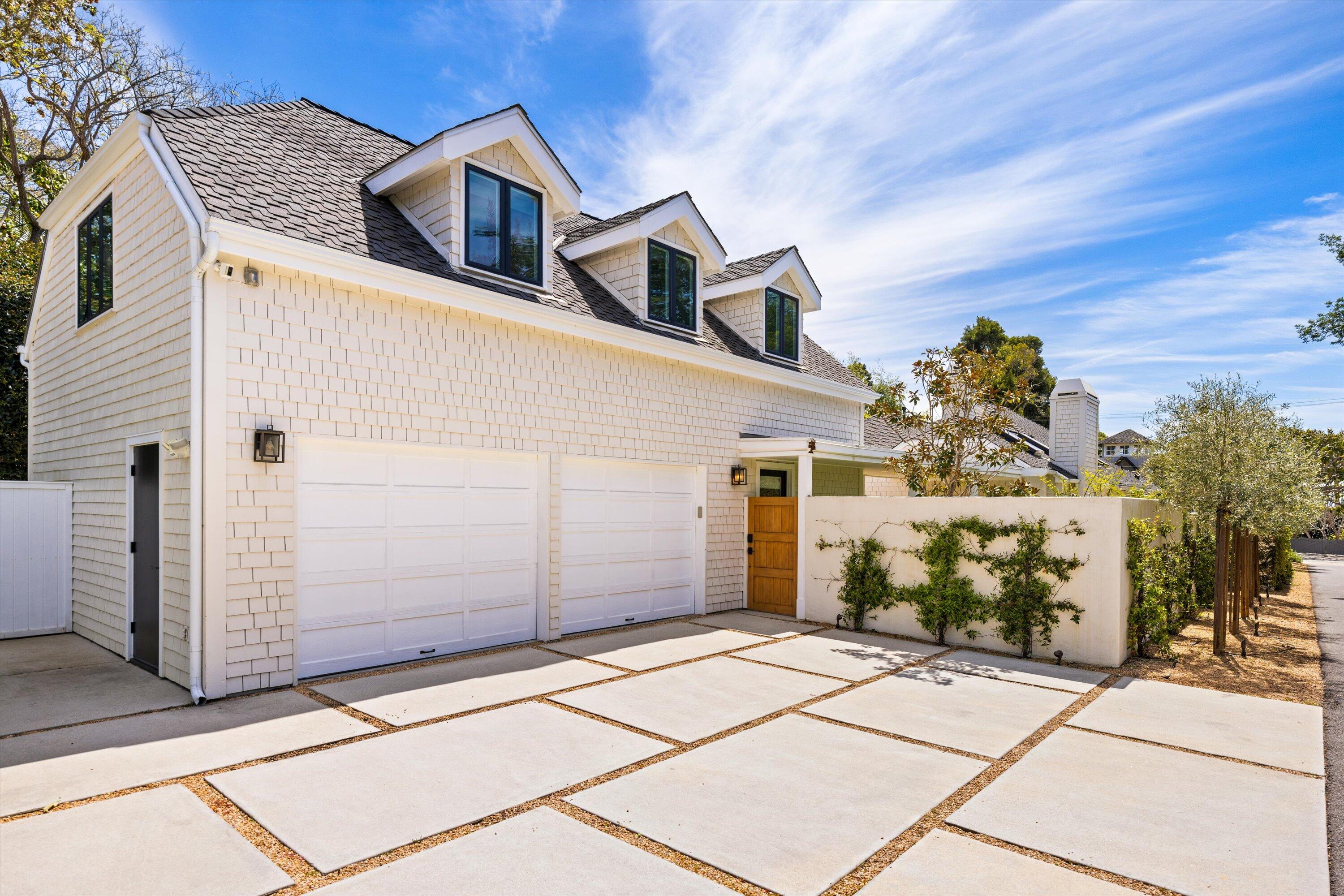 Santa Barbara, California 93108, United States, 4 Bedrooms Bedrooms, ,4 BathroomsBathrooms,Residential,Active,118095