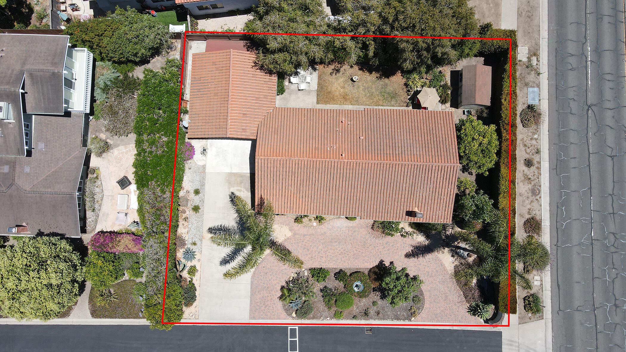 Santa Barbara, California 93105, United States, 3 Bedrooms Bedrooms, ,2 BathroomsBathrooms,Residential,Pending,183903