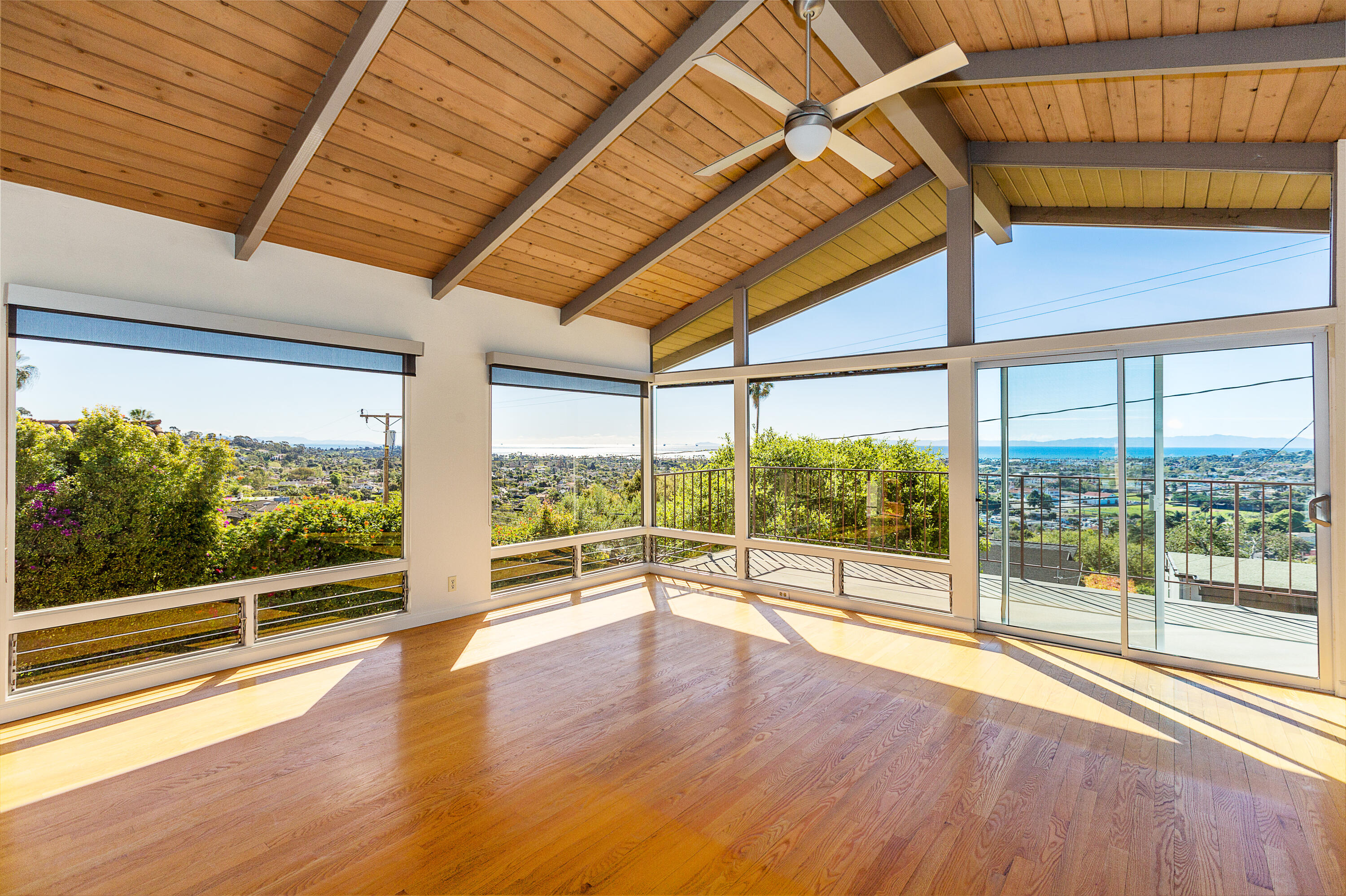 Santa Barbara, California 93103, United States, 3 Bedrooms Bedrooms, ,2 BathroomsBathrooms,Residential,Active,136279