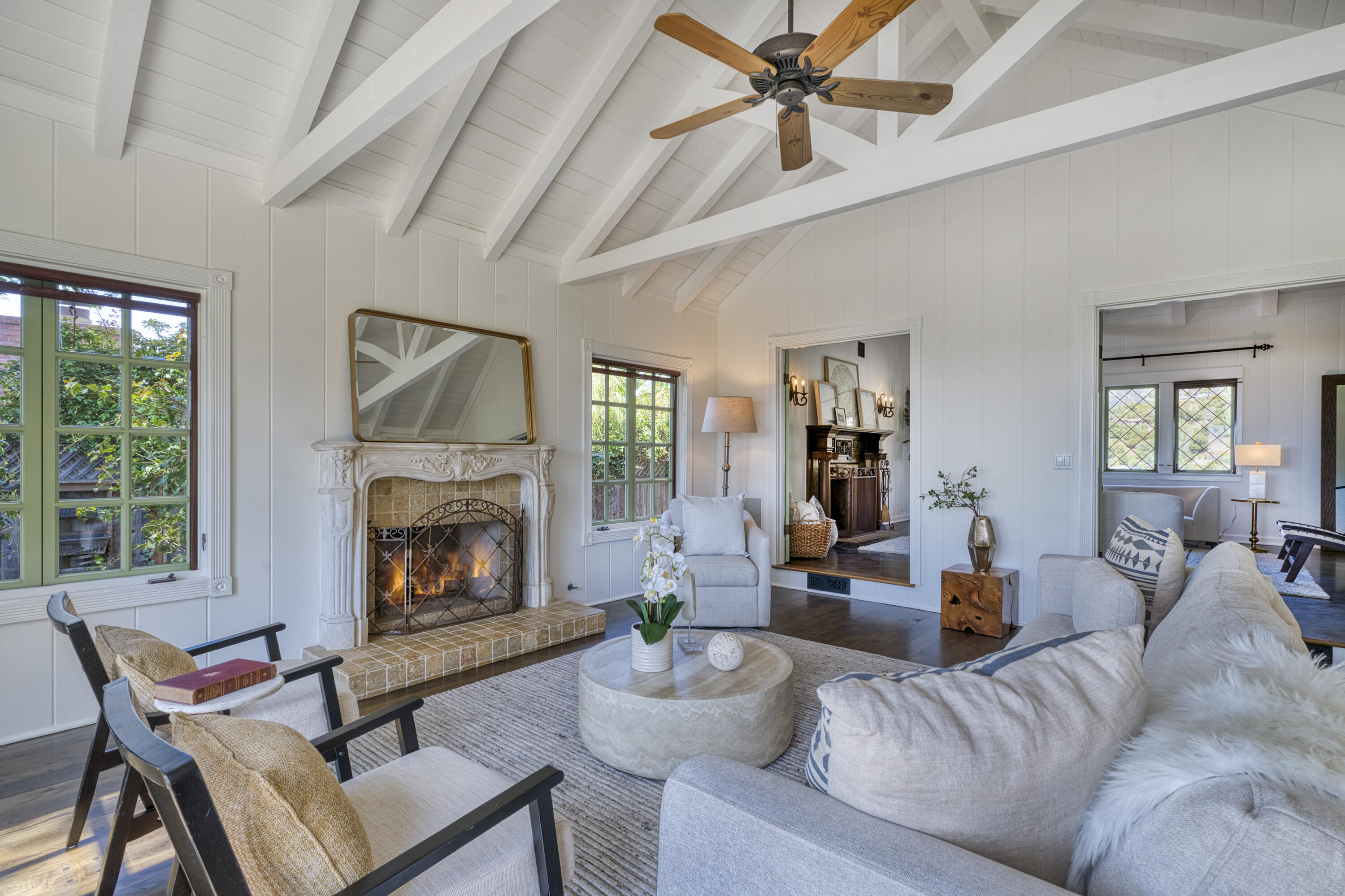 Santa Barbara, California 93105, United States, 3 Bedrooms Bedrooms, ,3 BathroomsBathrooms,Residential,Active,96228