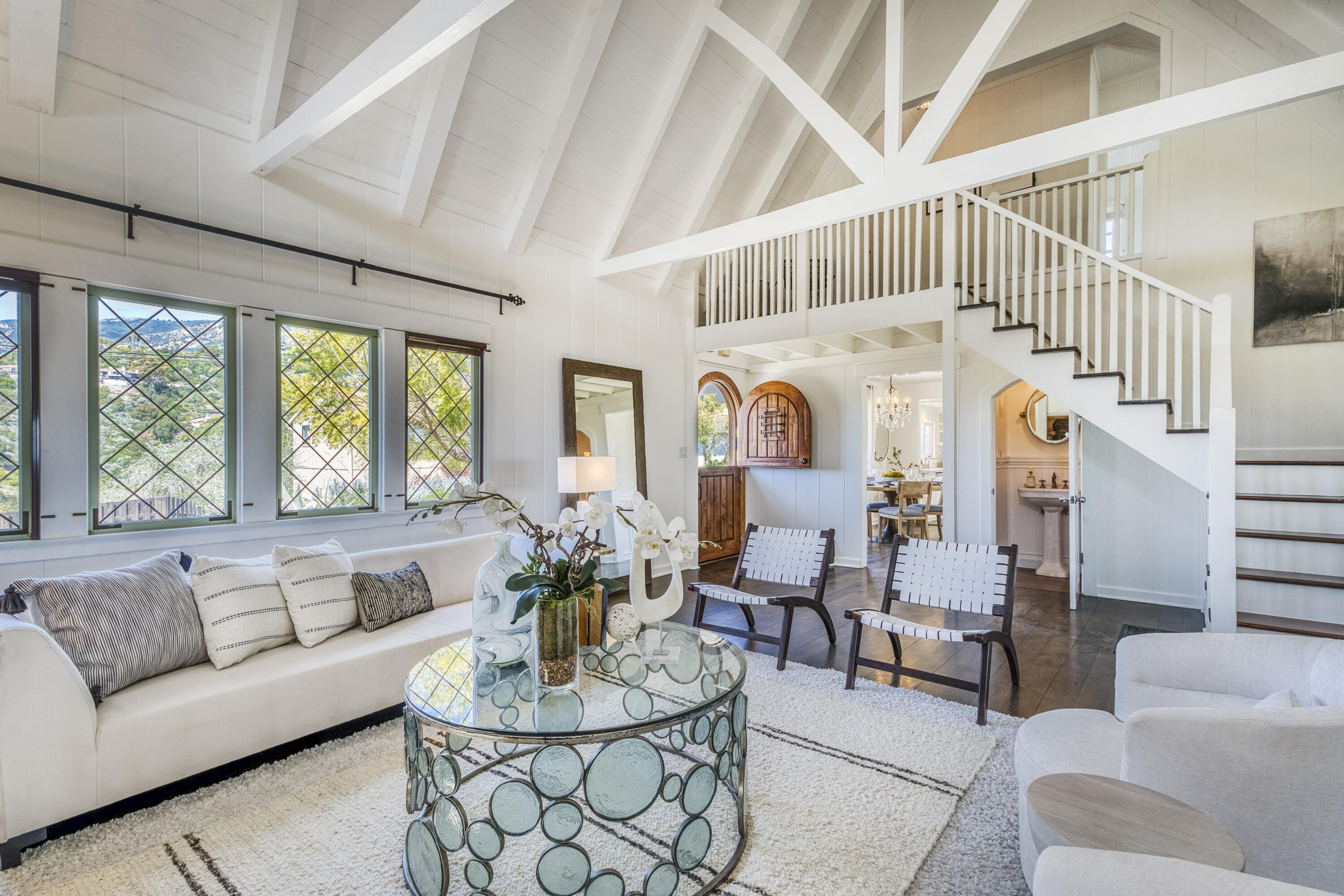 Santa Barbara, California 93105, United States, 3 Bedrooms Bedrooms, ,3 BathroomsBathrooms,Residential,Active,96228