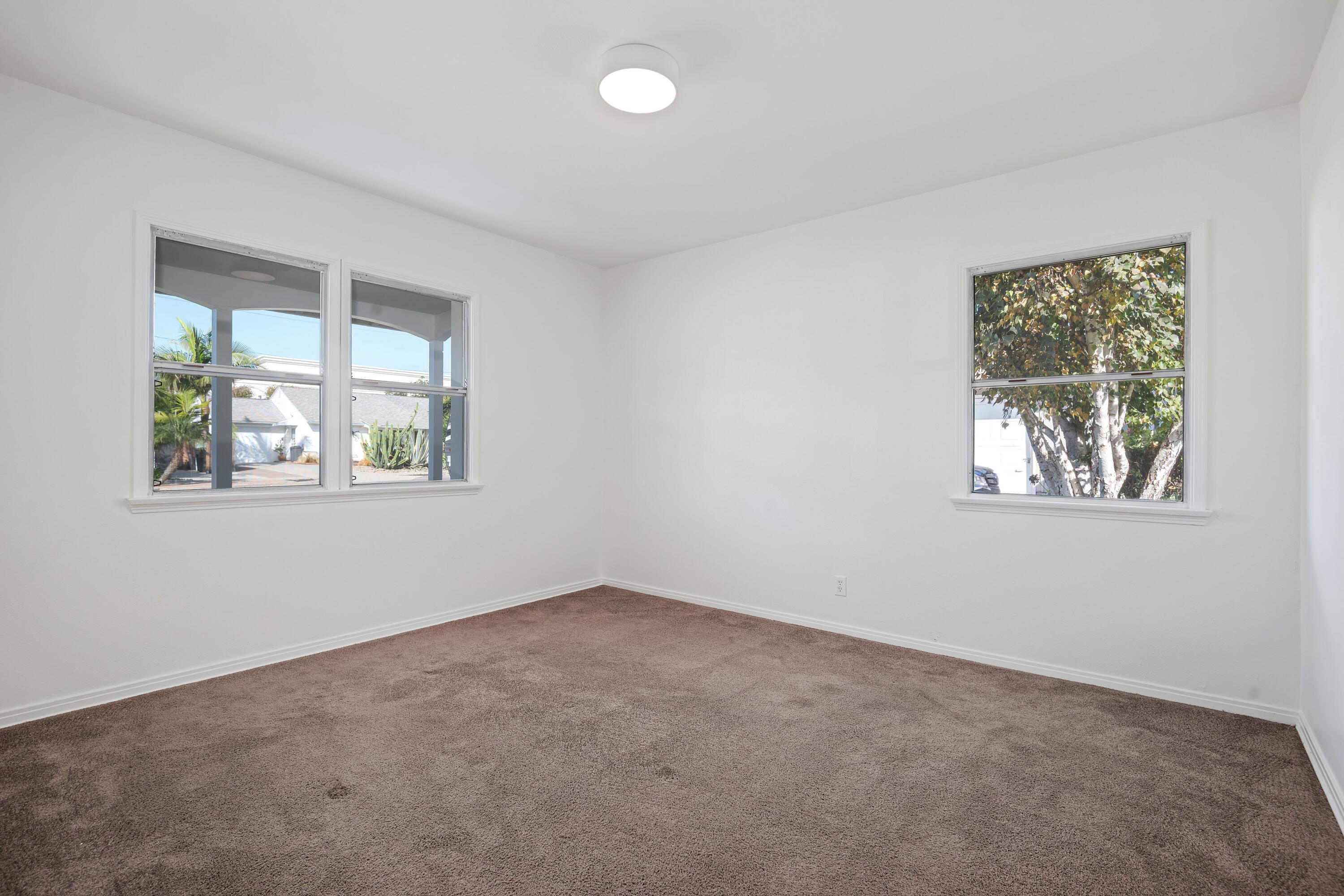 Ventura, California 93003, United States, 3 Bedrooms Bedrooms, ,2 BathroomsBathrooms,Residential,Active,238768