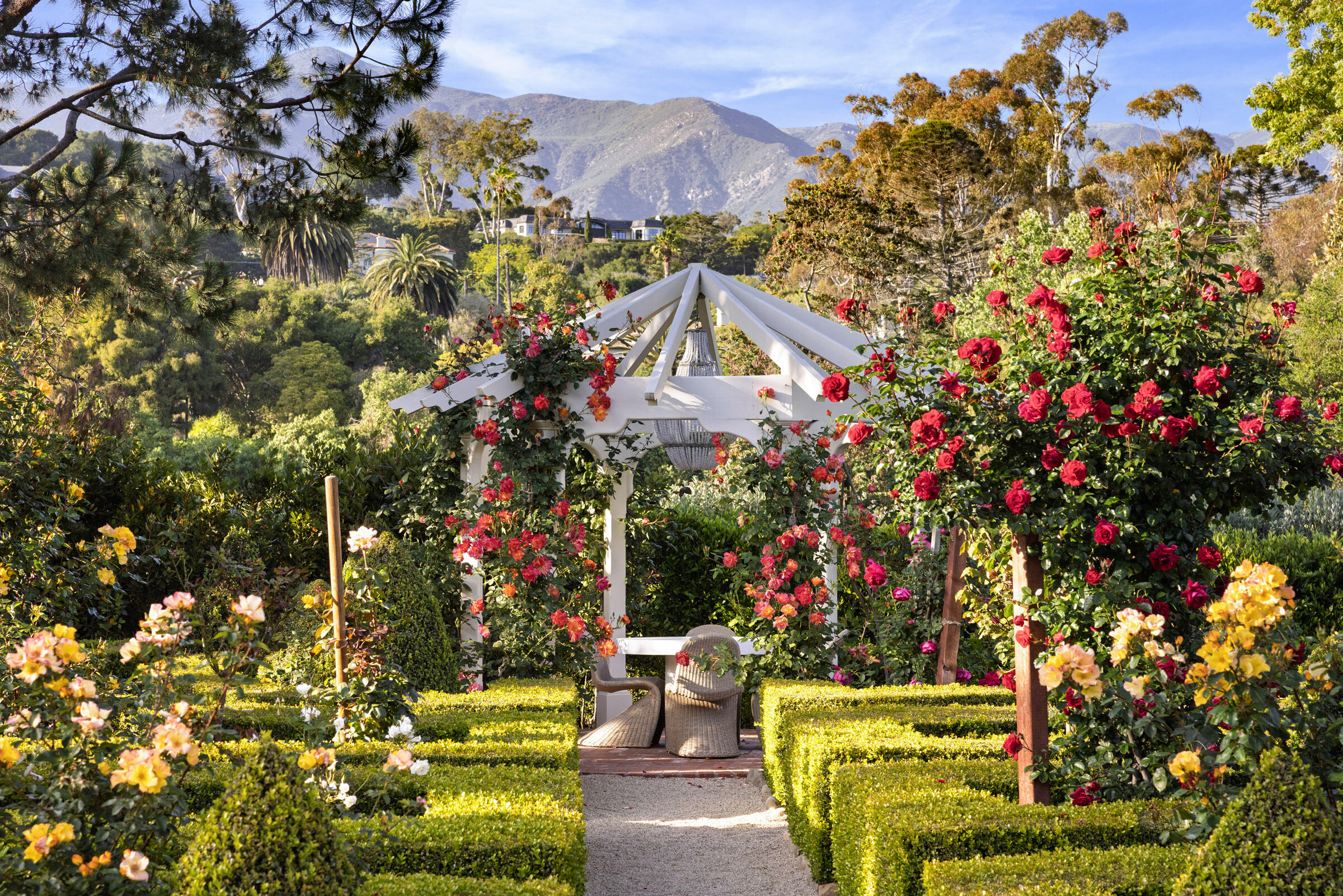 Santa Barbara, California 93108, United States, 5 Bedrooms Bedrooms, ,5 BathroomsBathrooms,Residential,Active,129224