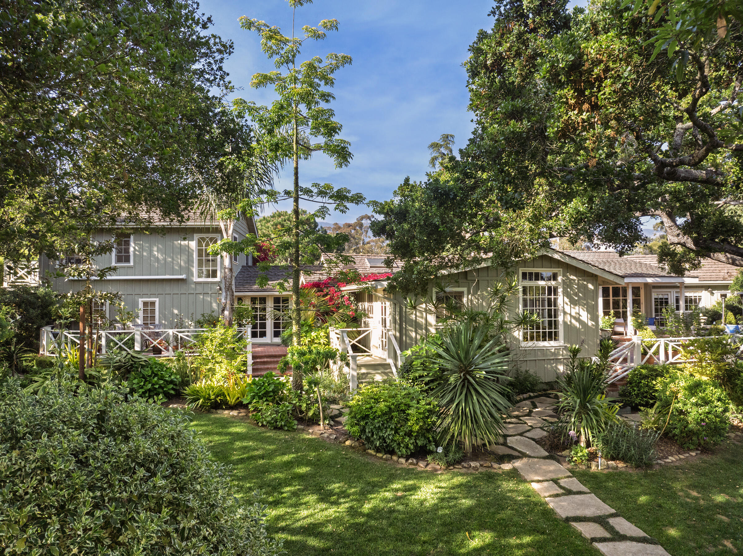 Santa Barbara, California 93108, United States, 5 Bedrooms Bedrooms, ,5 BathroomsBathrooms,Residential,Active,129224