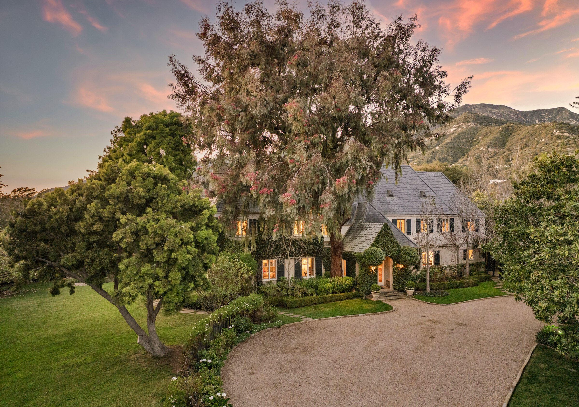 Santa Barbara, California 93108, United States, 6 Bedrooms Bedrooms, ,7 BathroomsBathrooms,Residential,Active,91159