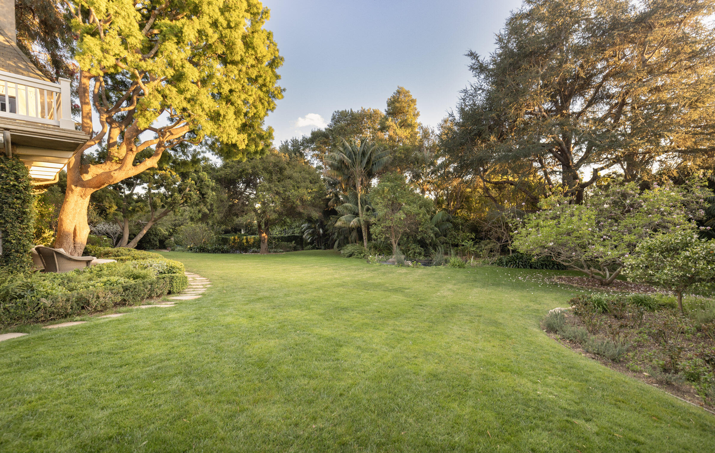 Santa Barbara, California 93108, United States, 6 Bedrooms Bedrooms, ,7 BathroomsBathrooms,Residential,Active,91159