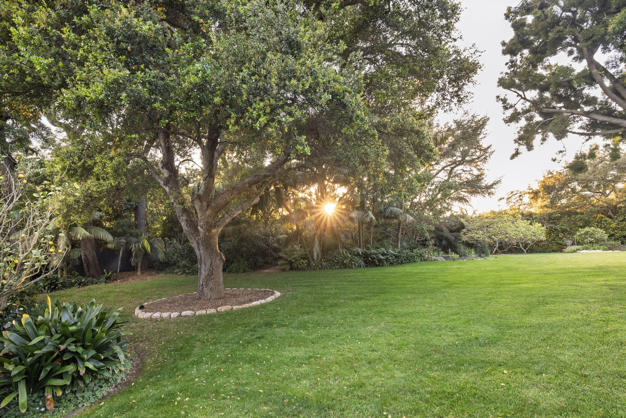 Santa Barbara, California 93108, United States, 6 Bedrooms Bedrooms, ,7 BathroomsBathrooms,Residential,Active,91159