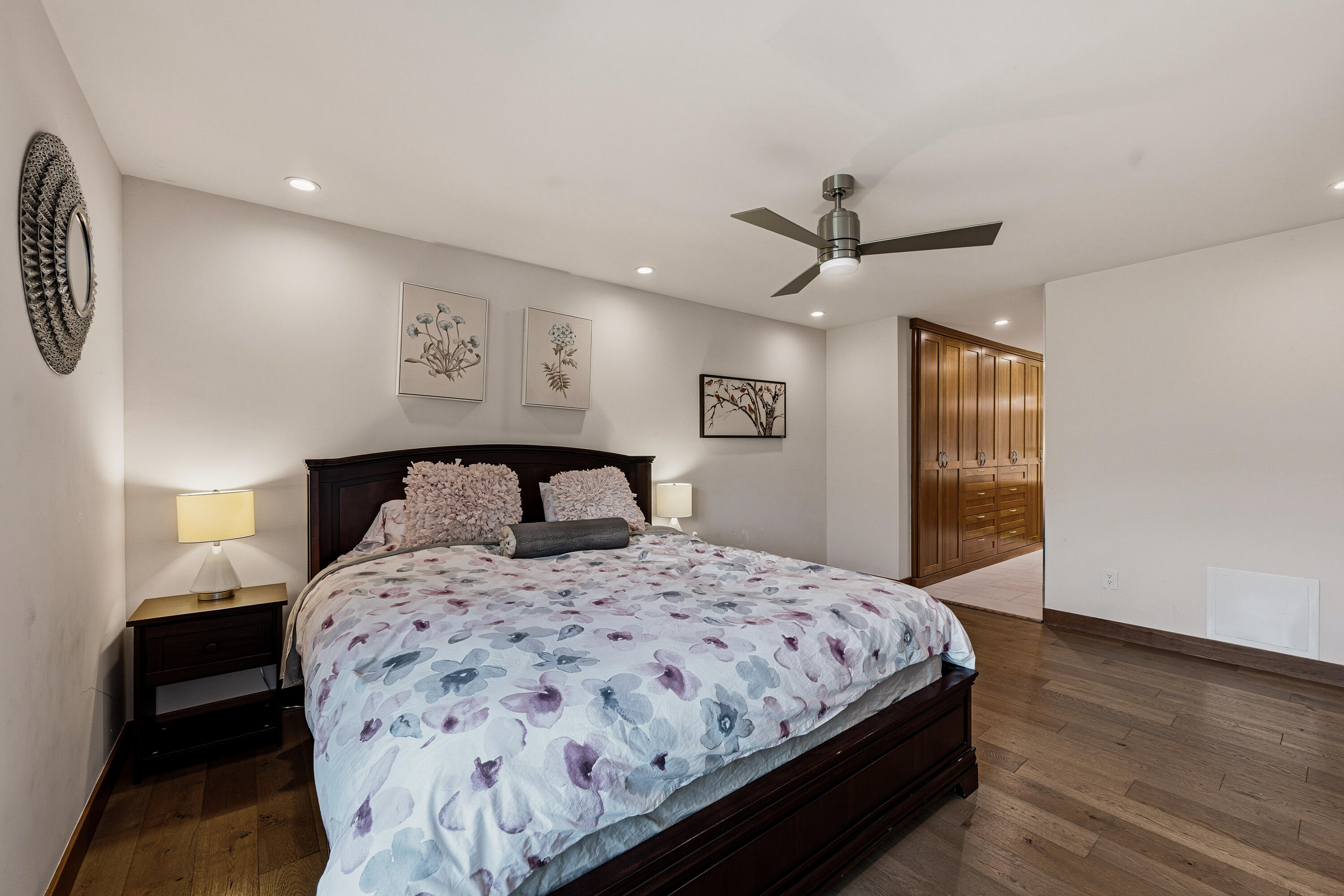 Goleta, California 93117, United States, 5 Bedrooms Bedrooms, ,4 BathroomsBathrooms,Residential,Active,250296