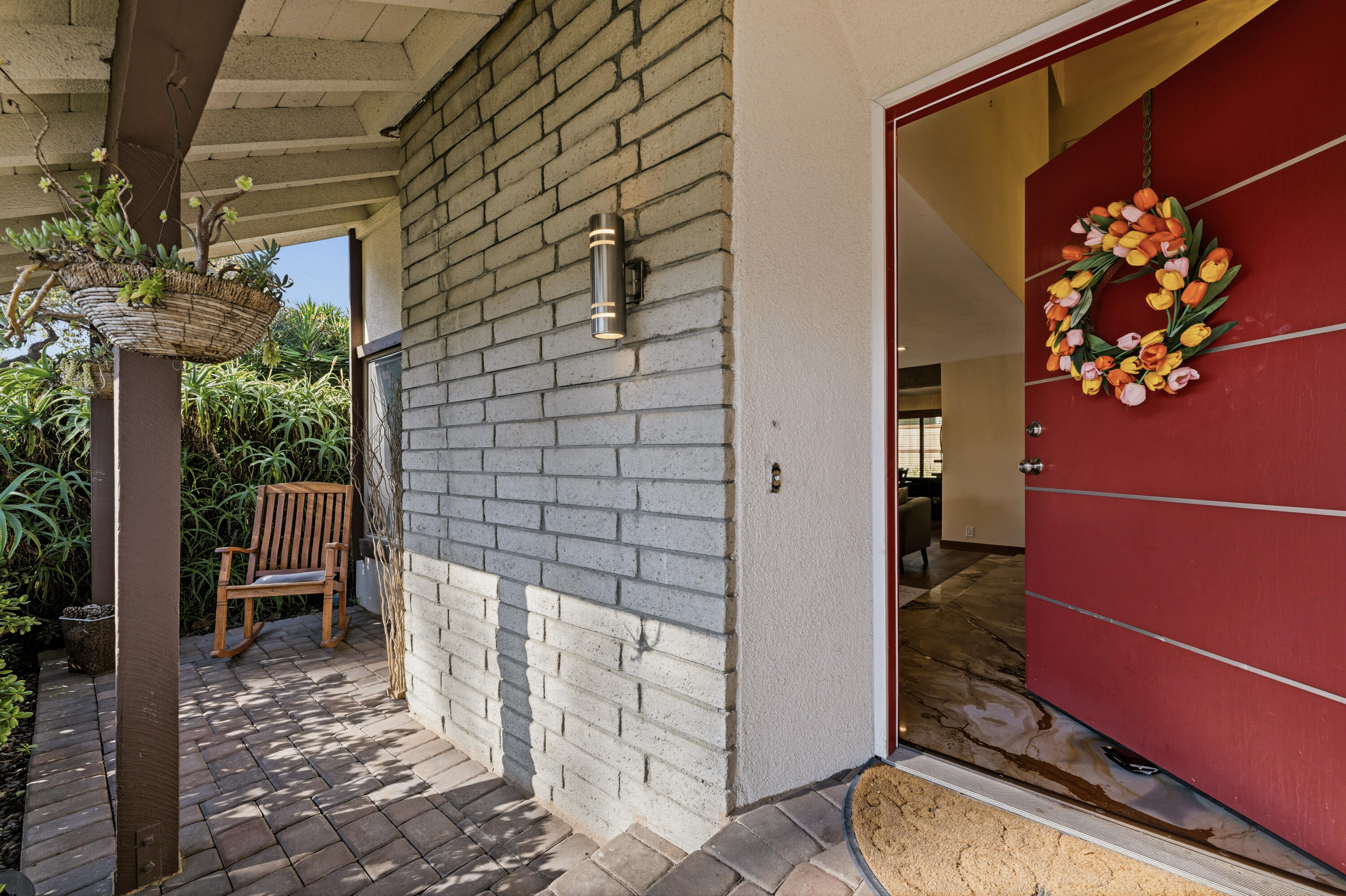 Goleta, California 93117, United States, 5 Bedrooms Bedrooms, ,4 BathroomsBathrooms,Residential,Active,250296