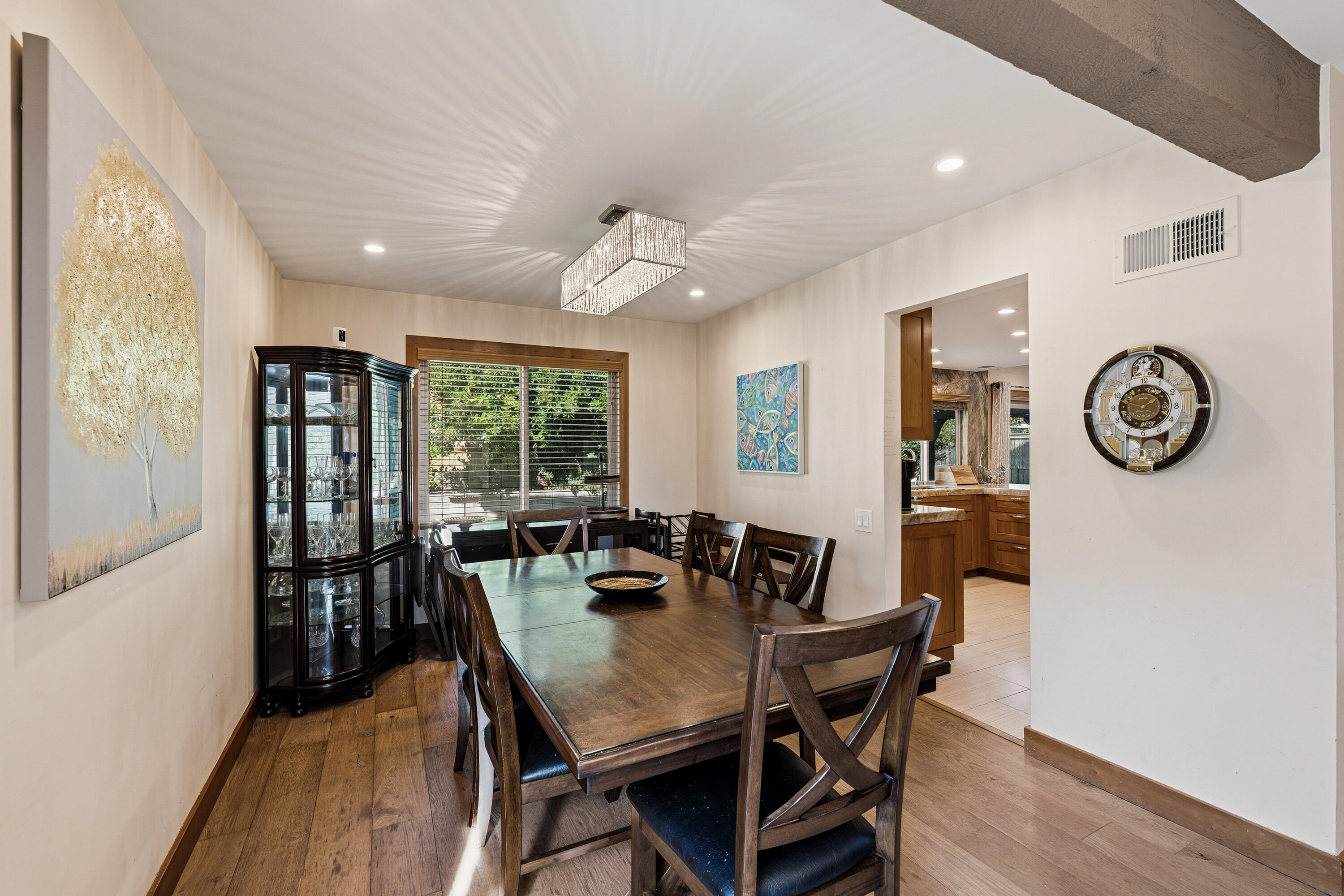 Goleta, California 93117, United States, 5 Bedrooms Bedrooms, ,4 BathroomsBathrooms,Residential,Active,250296