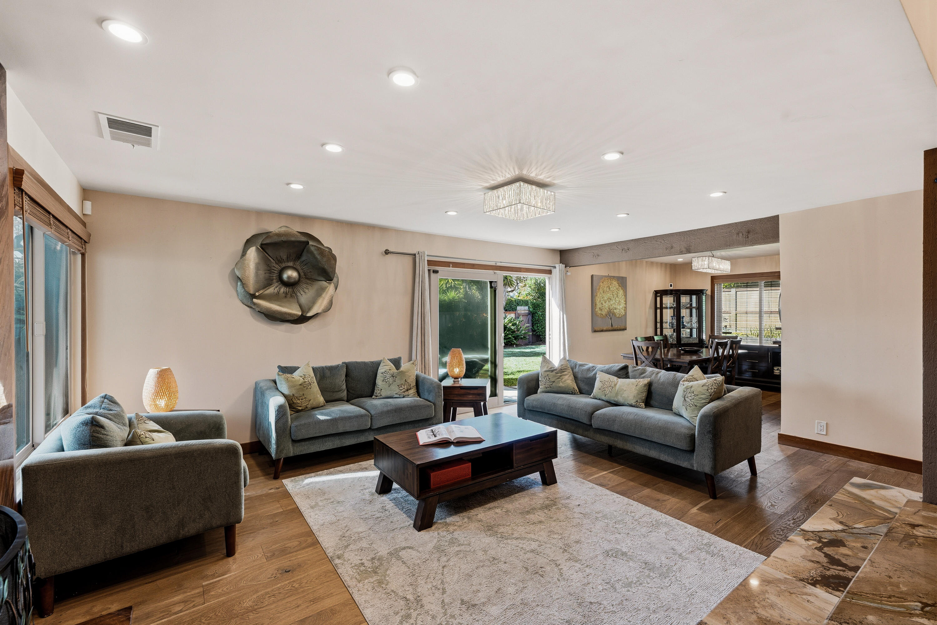 Goleta, California 93117, United States, 5 Bedrooms Bedrooms, ,4 BathroomsBathrooms,Residential,Active,250296