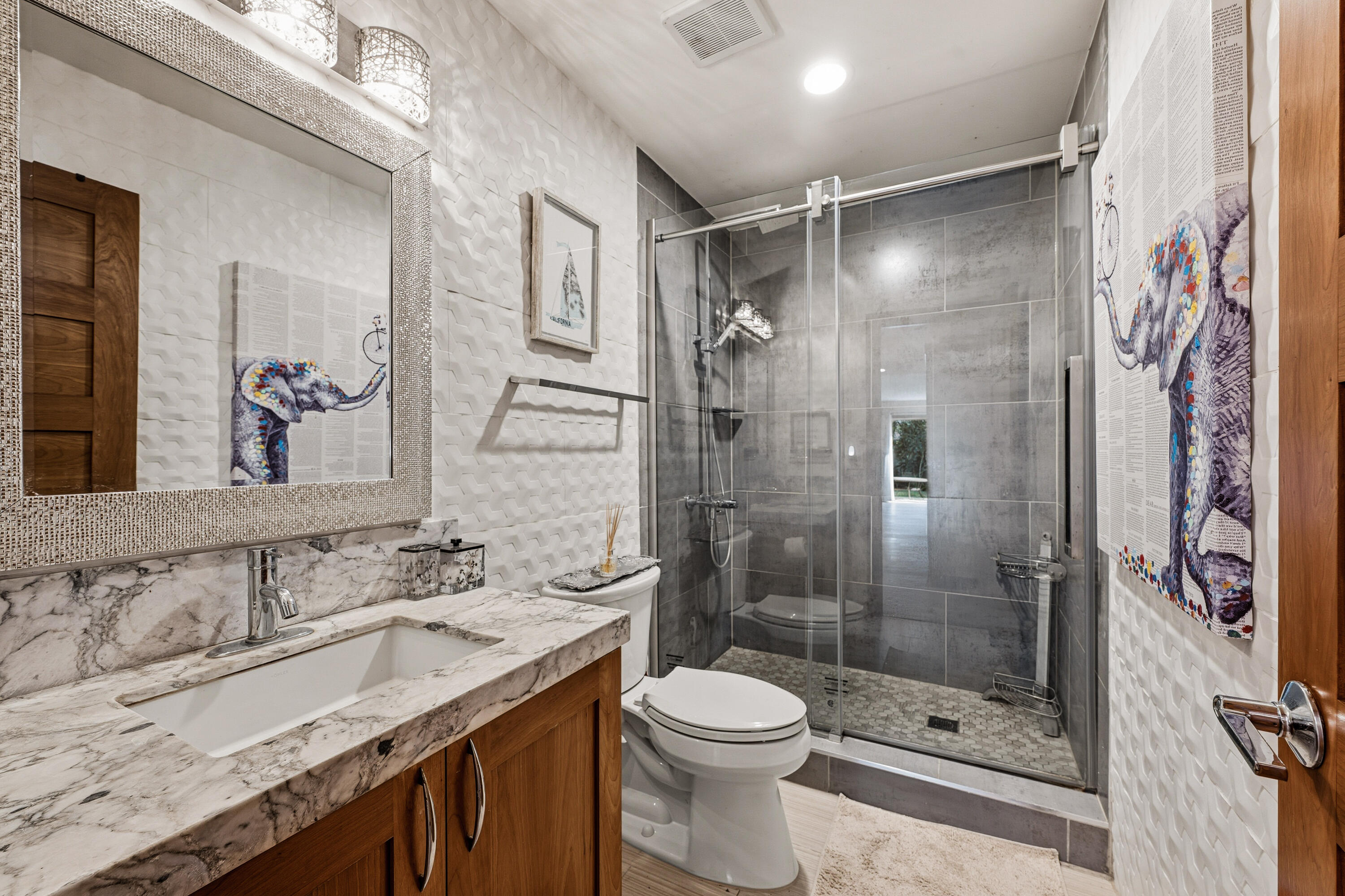 Goleta, California 93117, United States, 5 Bedrooms Bedrooms, ,4 BathroomsBathrooms,Residential,Active,250296