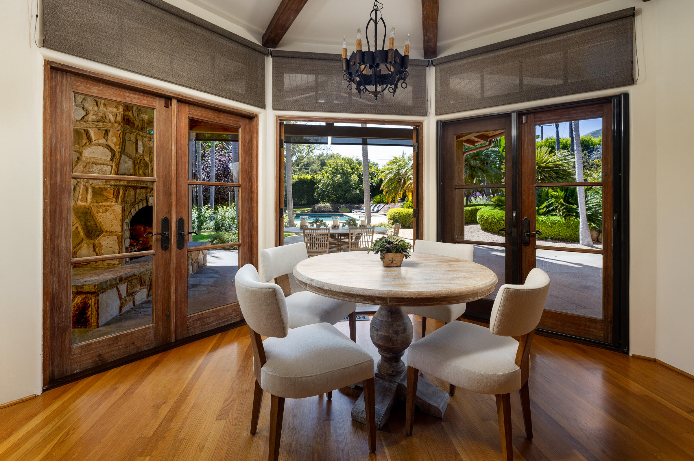 Montecito, California 93108, United States, 5 Bedrooms Bedrooms, ,6 BathroomsBathrooms,Residential,Active,170085