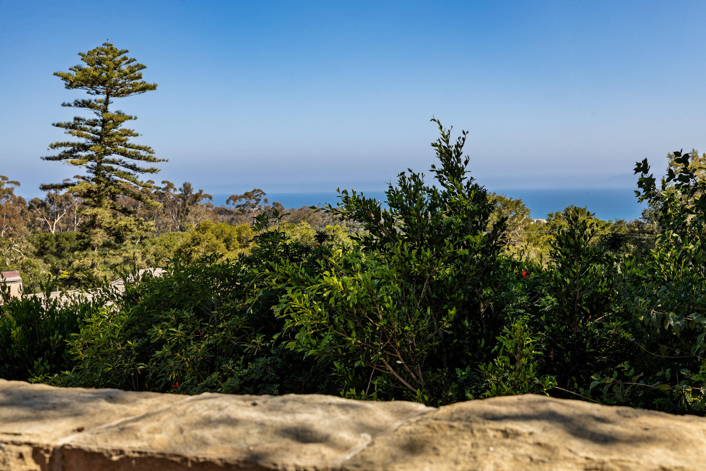 Montecito, California 93108, United States, 5 Bedrooms Bedrooms, ,6 BathroomsBathrooms,Residential,Active,170085