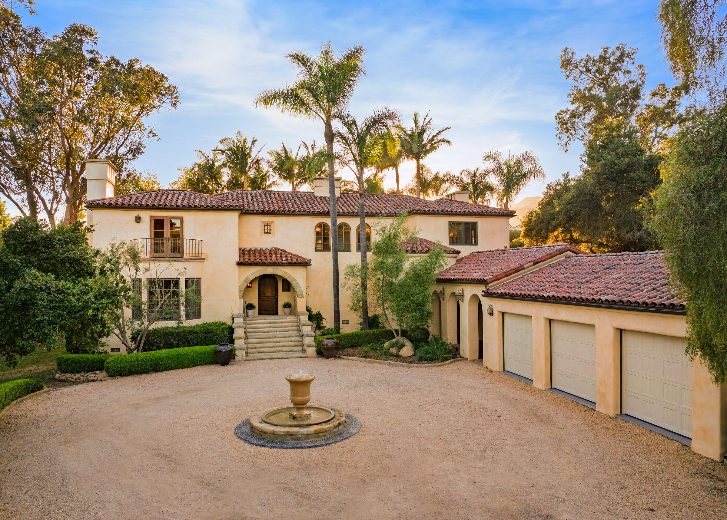 Montecito, California 93108, United States, 5 Bedrooms Bedrooms, ,6 BathroomsBathrooms,Residential,Active,170085