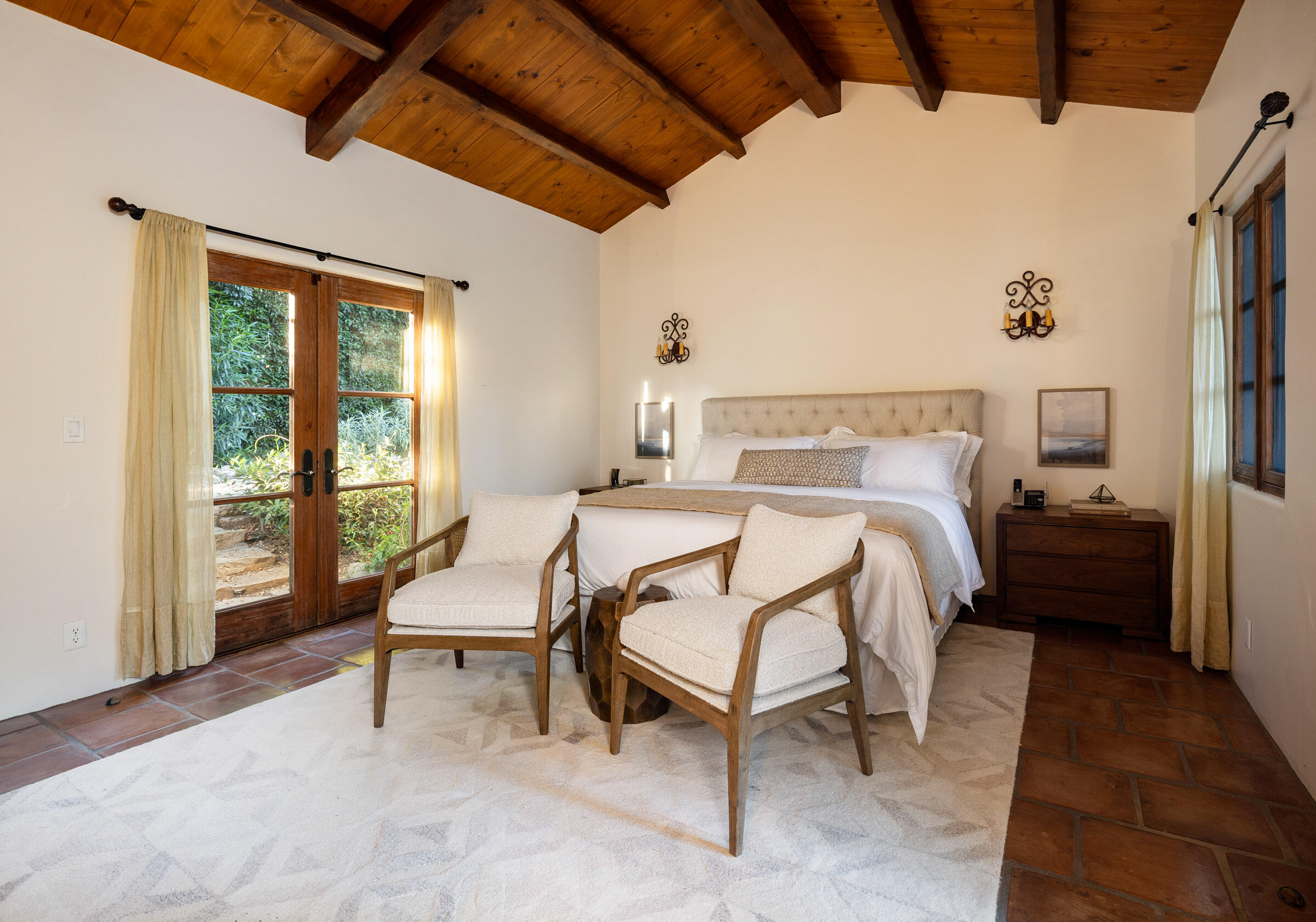 Montecito, California 93108, United States, 5 Bedrooms Bedrooms, ,6 BathroomsBathrooms,Residential,Active,170085