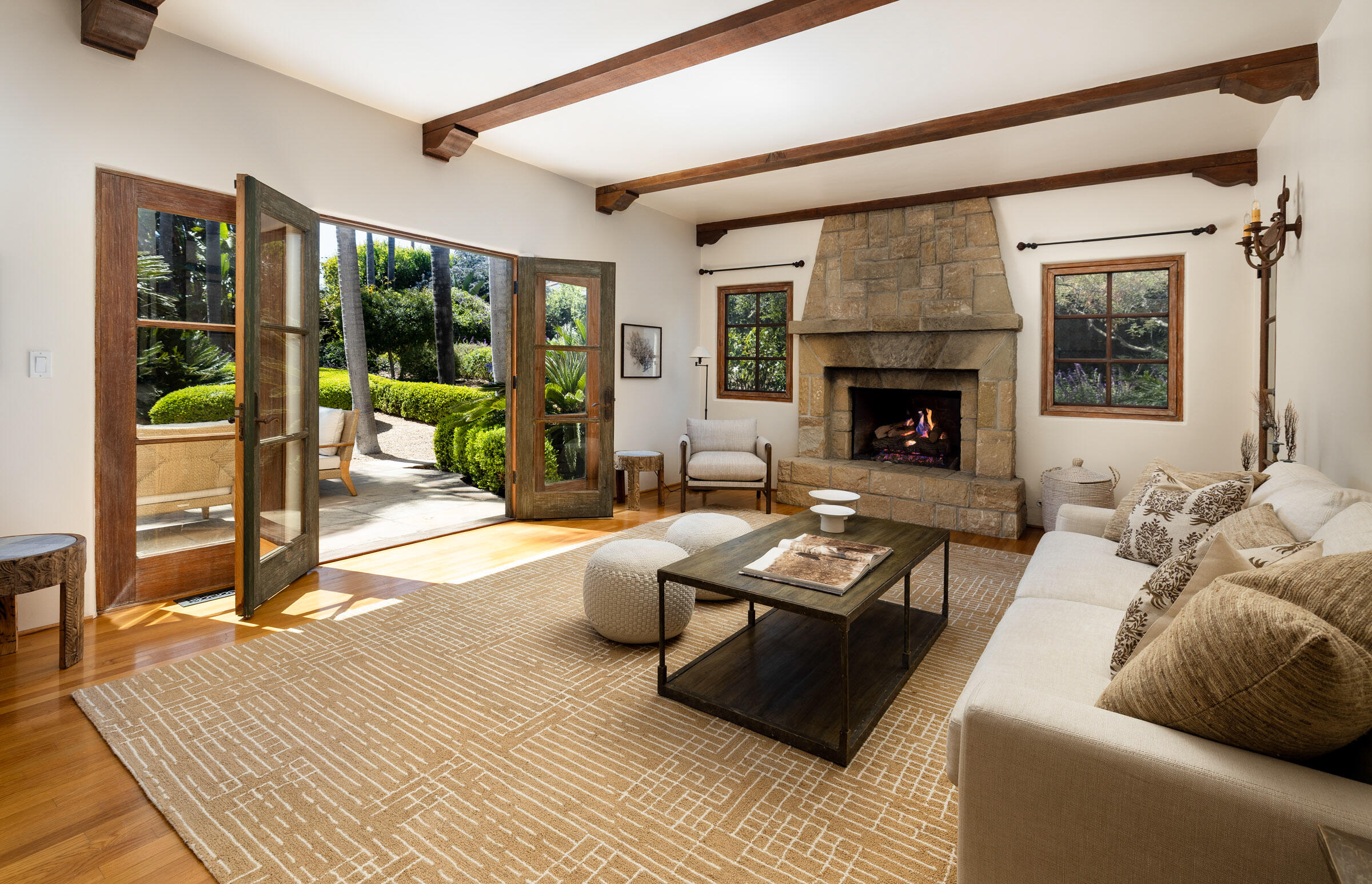 Montecito, California 93108, United States, 5 Bedrooms Bedrooms, ,6 BathroomsBathrooms,Residential,Active,170085