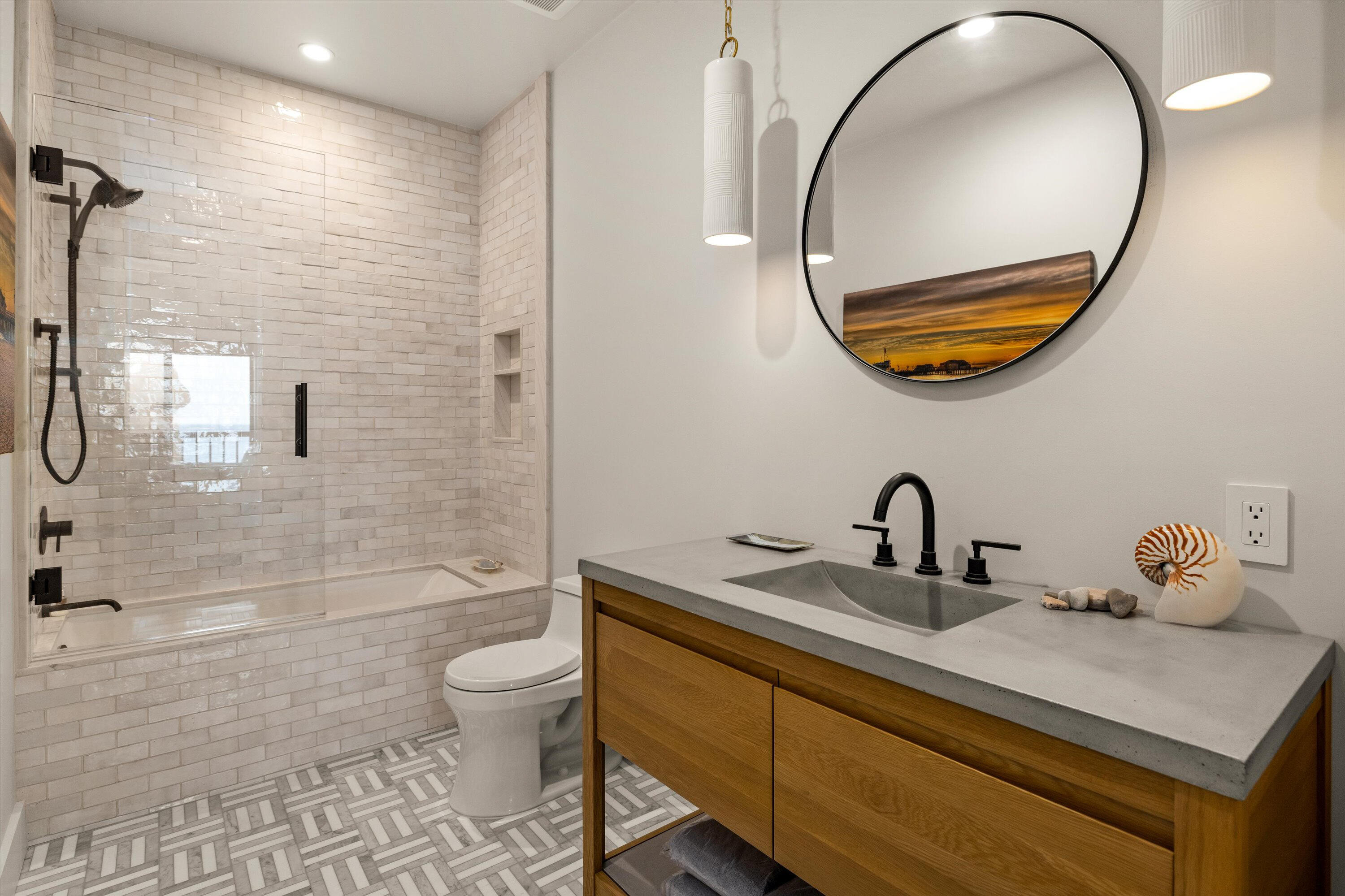 Santa Barbara, California 93108, United States, 2 Bedrooms Bedrooms, ,3 BathroomsBathrooms,Residential,Active,144235