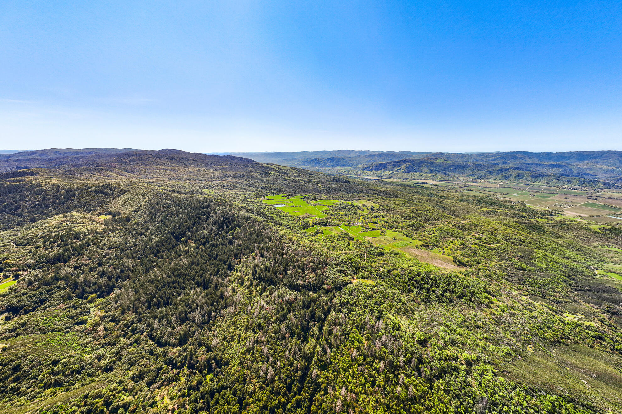 Out Of Area, California 95481, United States, 4 Bedrooms Bedrooms, ,3 BathroomsBathrooms,Residential,Active,125180