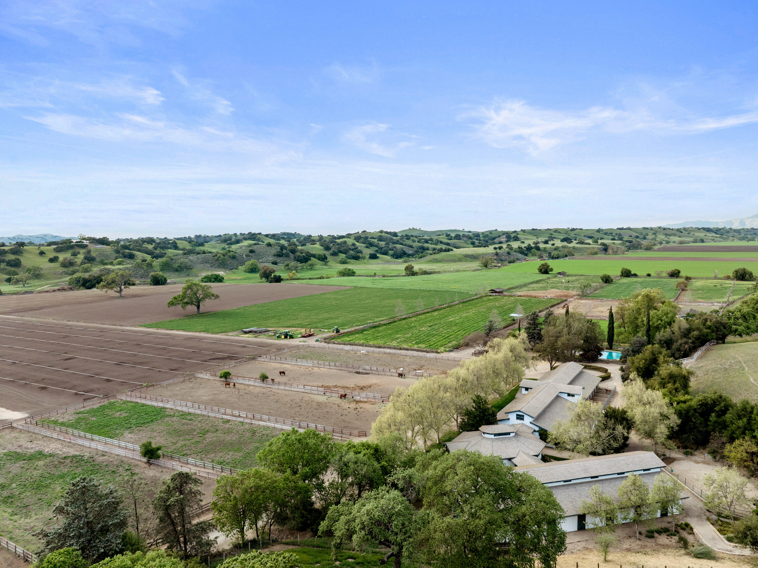 Los Olivos, California 93460, United States, 3 Bedrooms Bedrooms, ,5 BathroomsBathrooms,Residential,Active,122901
