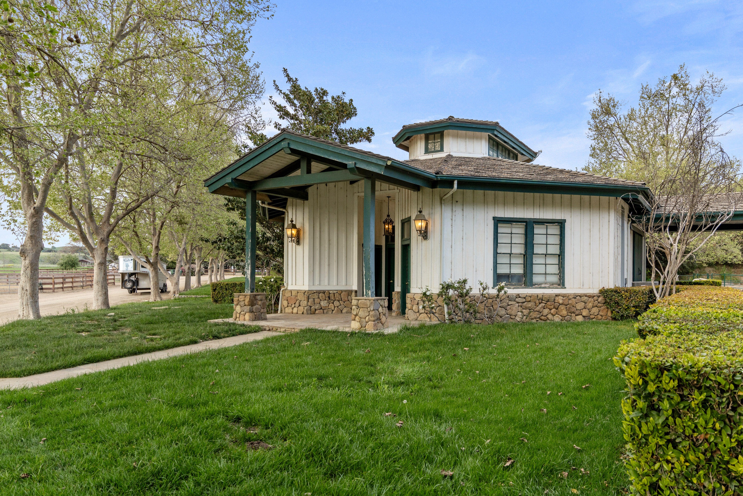 Los Olivos, California 93460, United States, 3 Bedrooms Bedrooms, ,5 BathroomsBathrooms,Residential,Active,122901