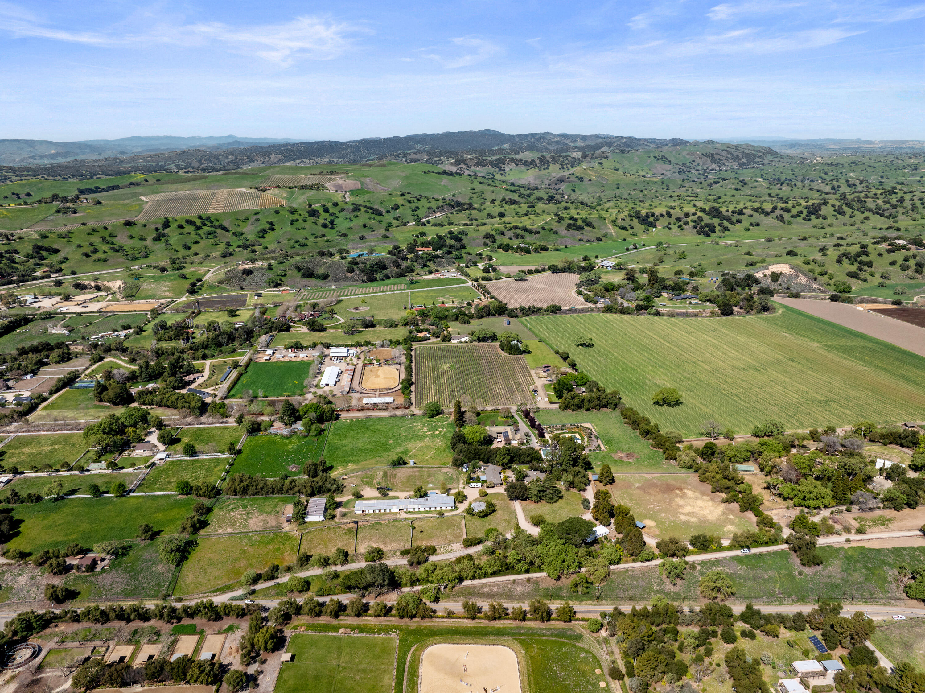 Los Olivos, California 93460, United States, 3 Bedrooms Bedrooms, ,5 BathroomsBathrooms,Residential,Active,122901