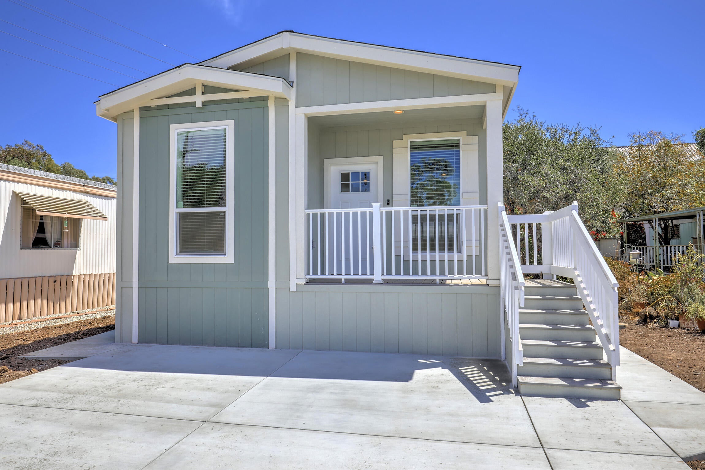 4025 State Street Spc 33