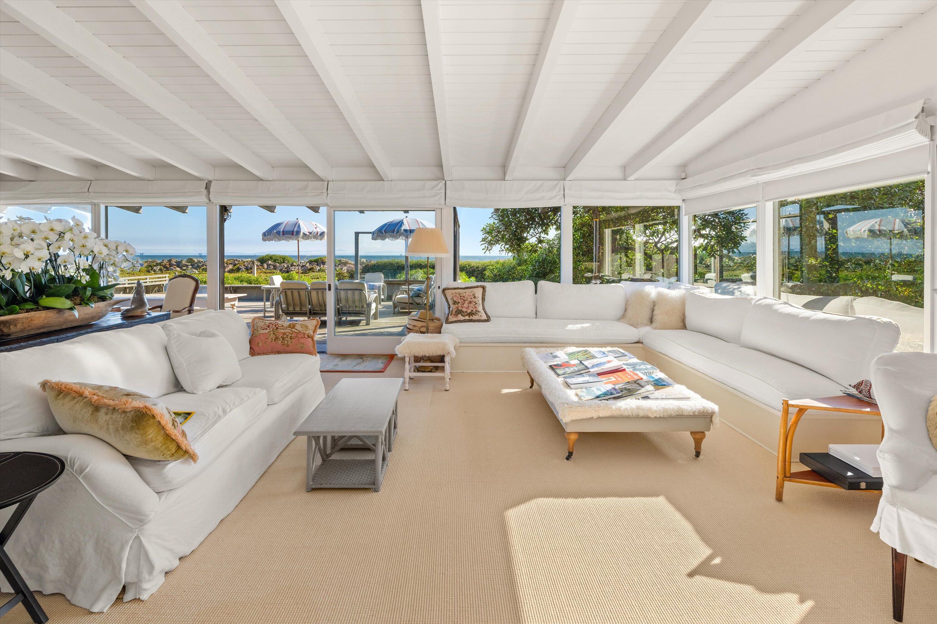 Carpinteria, California 93013, United States, 4 Bedrooms Bedrooms, ,3 BathroomsBathrooms,Residential,Active,47092