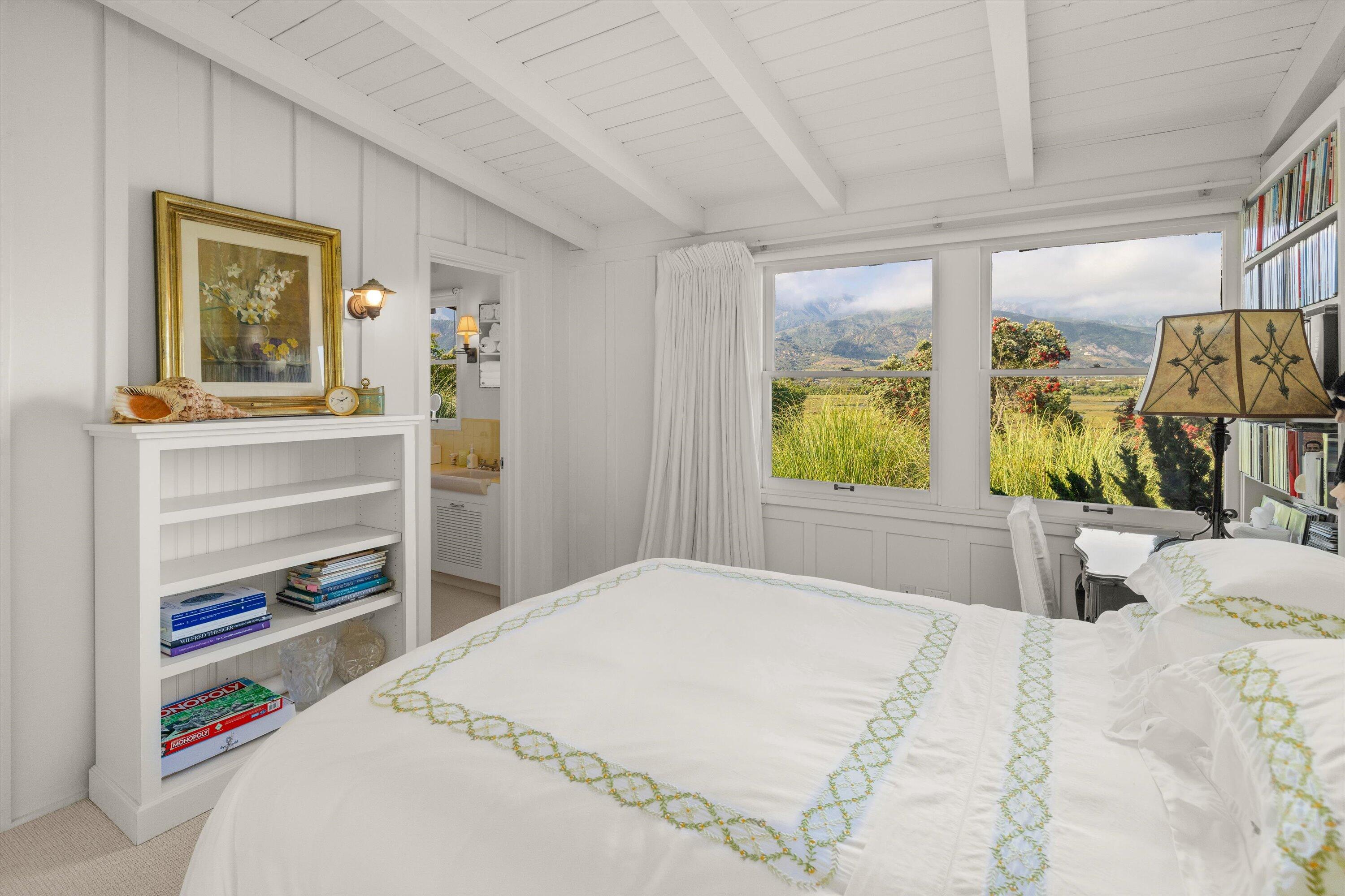 Carpinteria, California 93013, United States, 4 Bedrooms Bedrooms, ,3 BathroomsBathrooms,Residential,Active,47092