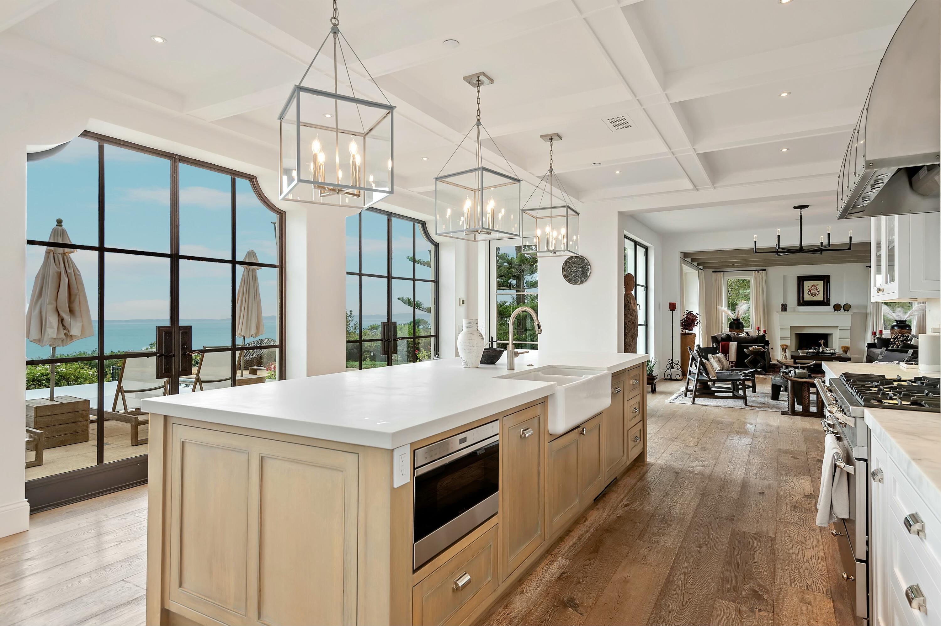 Santa Barbara, California 93108, United States, 6 Bedrooms Bedrooms, ,7 BathroomsBathrooms,Residential,Active,11195