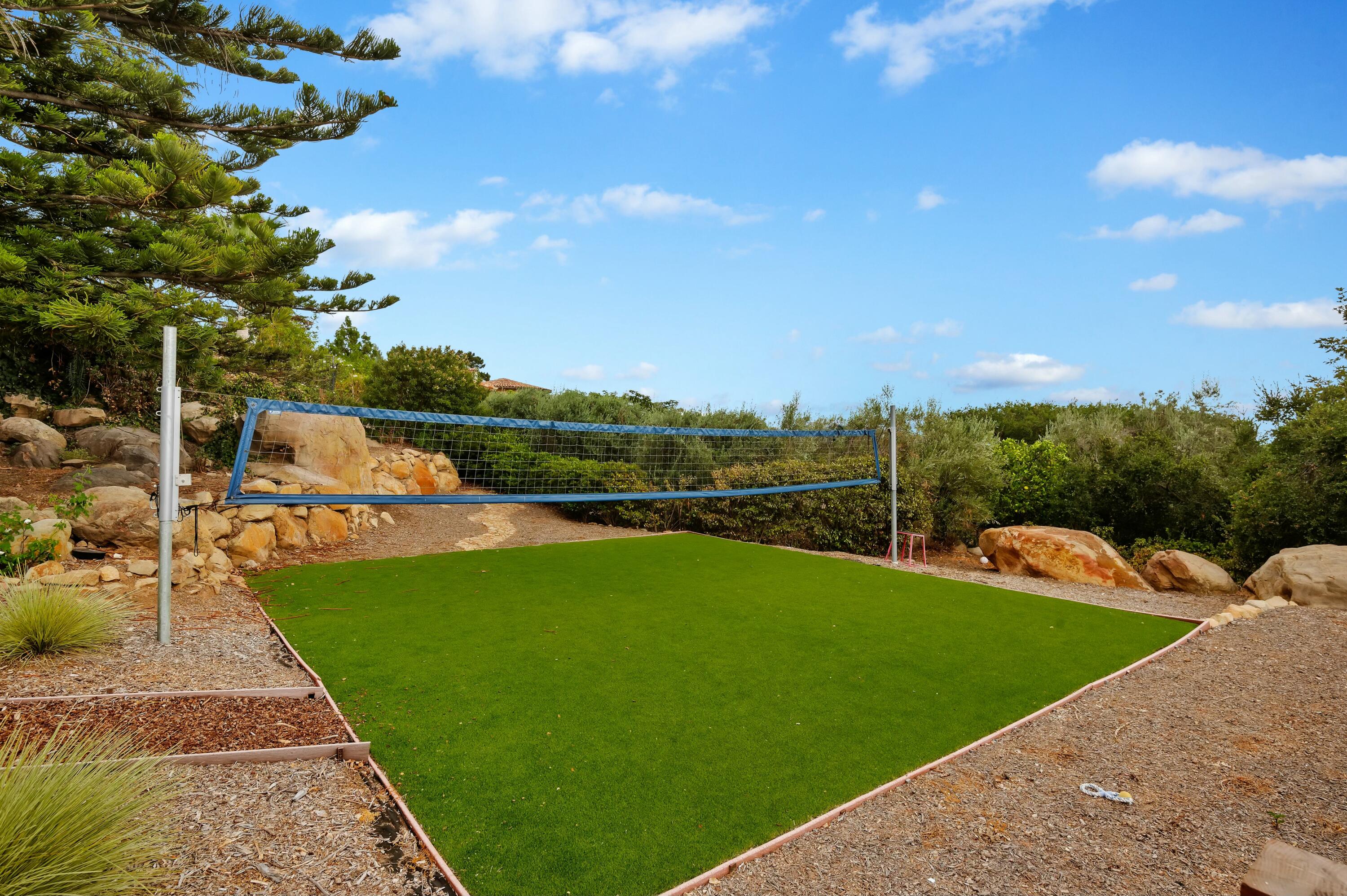 Santa Barbara, California 93108, United States, 6 Bedrooms Bedrooms, ,7 BathroomsBathrooms,Residential,Active,11195