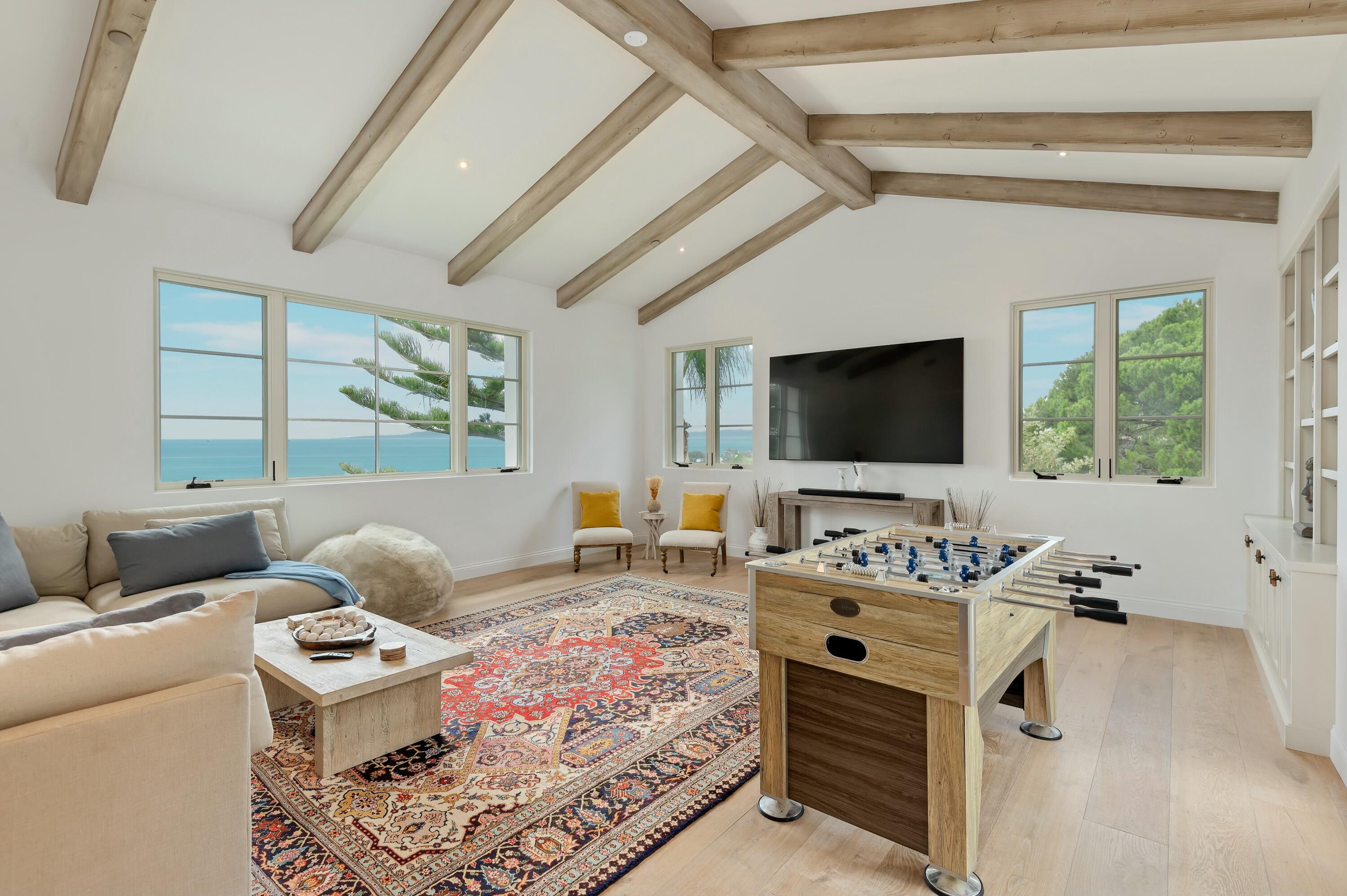 Santa Barbara, California 93108, United States, 6 Bedrooms Bedrooms, ,7 BathroomsBathrooms,Residential,Active,11195