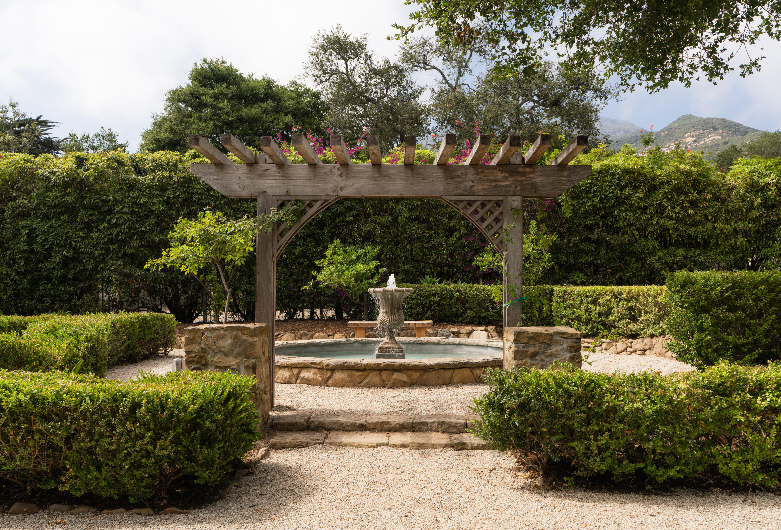 Montecito, California 93108, United States, 4 Bedrooms Bedrooms, ,7 BathroomsBathrooms,Residential,Active,151795