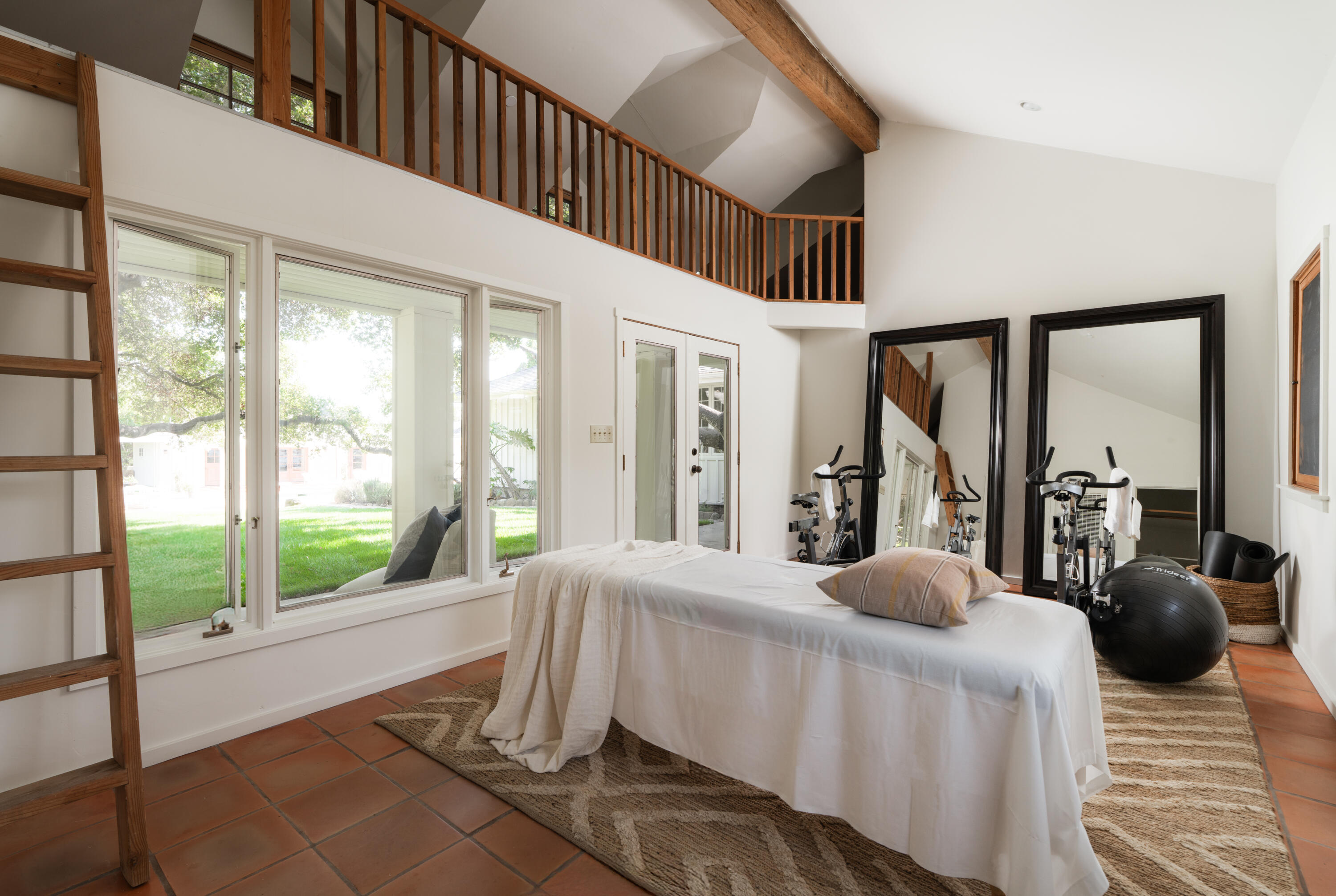 Montecito, California 93108, United States, 4 Bedrooms Bedrooms, ,7 BathroomsBathrooms,Residential,Active,151795