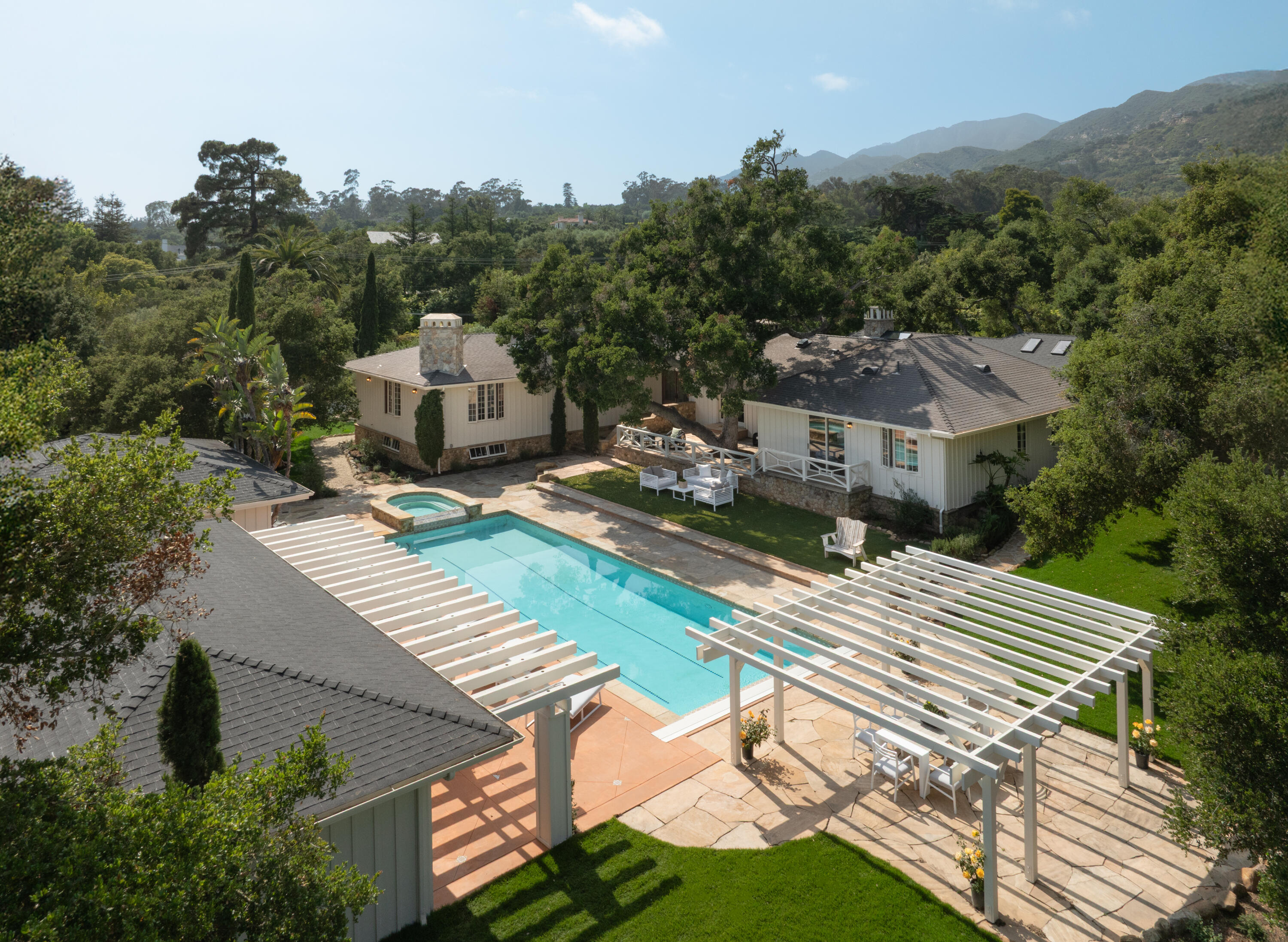 Montecito, California 93108, United States, 4 Bedrooms Bedrooms, ,7 BathroomsBathrooms,Residential,Active,151795