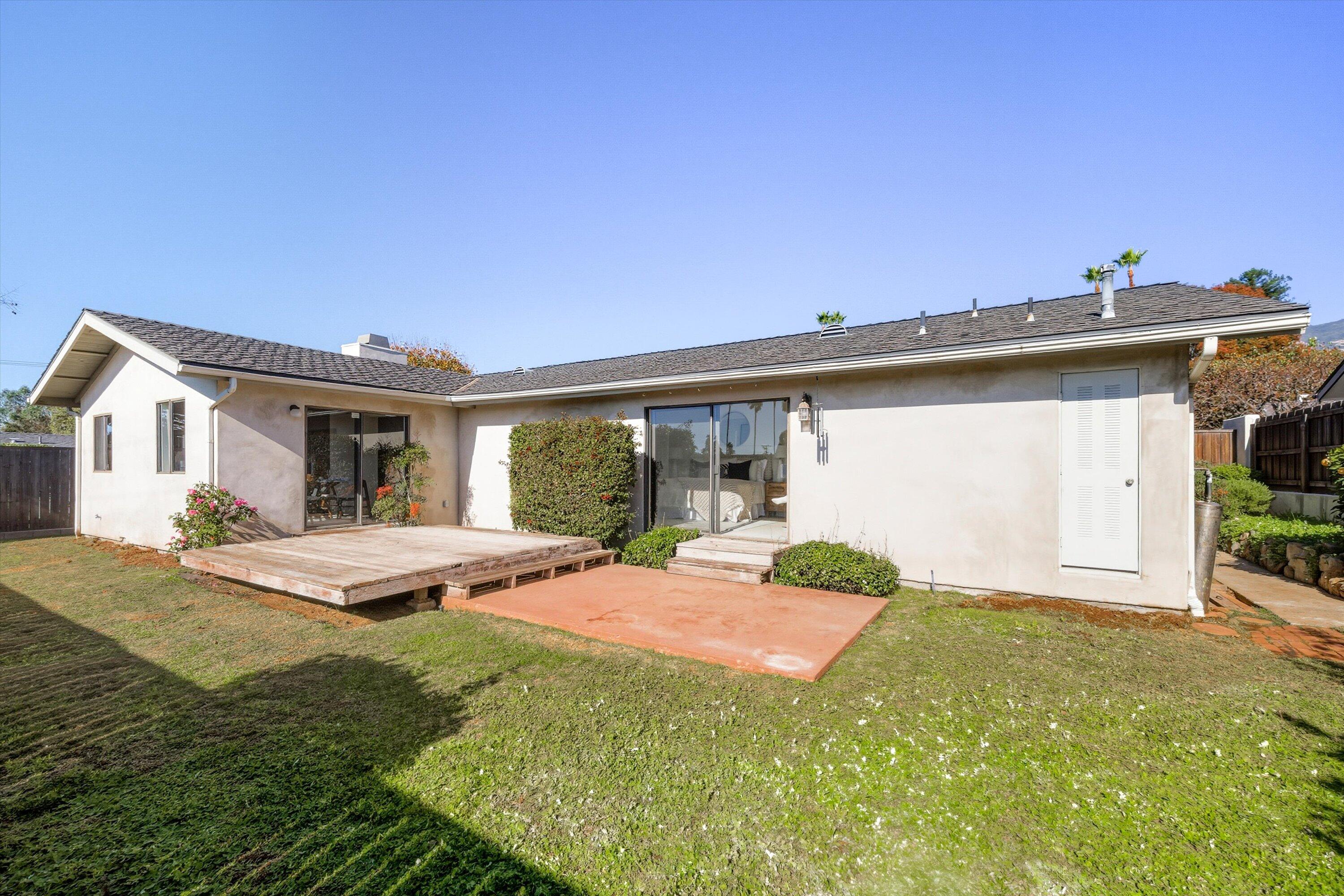 Santa Barbara, California 93110, United States, 3 Bedrooms Bedrooms, ,2 BathroomsBathrooms,Residential,Pending,253722