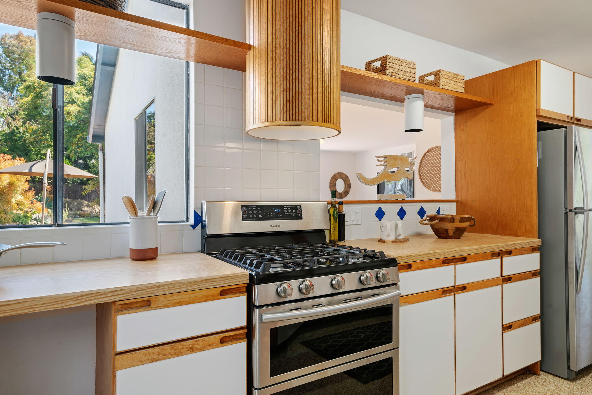 Goleta, California 93117, United States, 3 Bedrooms Bedrooms, ,2 BathroomsBathrooms,Residential,Active,170924