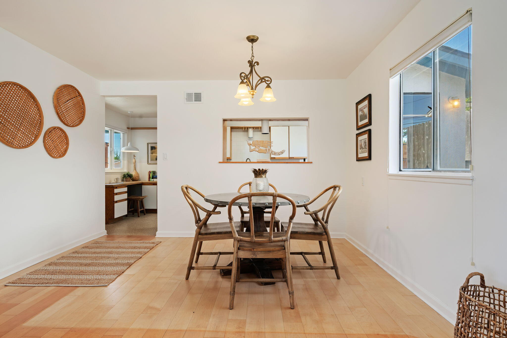 Goleta, California 93117, United States, 3 Bedrooms Bedrooms, ,2 BathroomsBathrooms,Residential,Active,170924