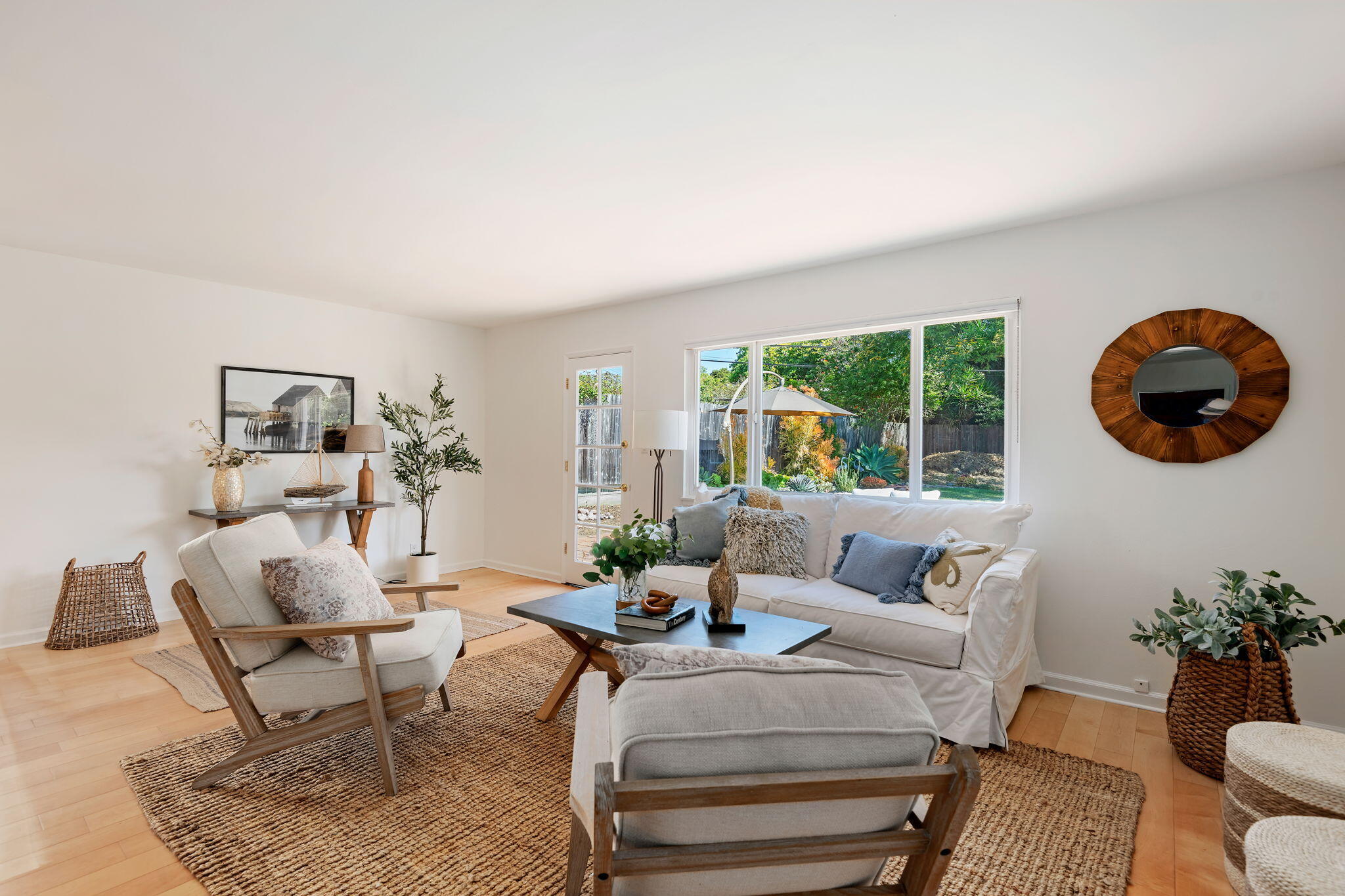 Goleta, California 93117, United States, 3 Bedrooms Bedrooms, ,2 BathroomsBathrooms,Residential,Active,170924