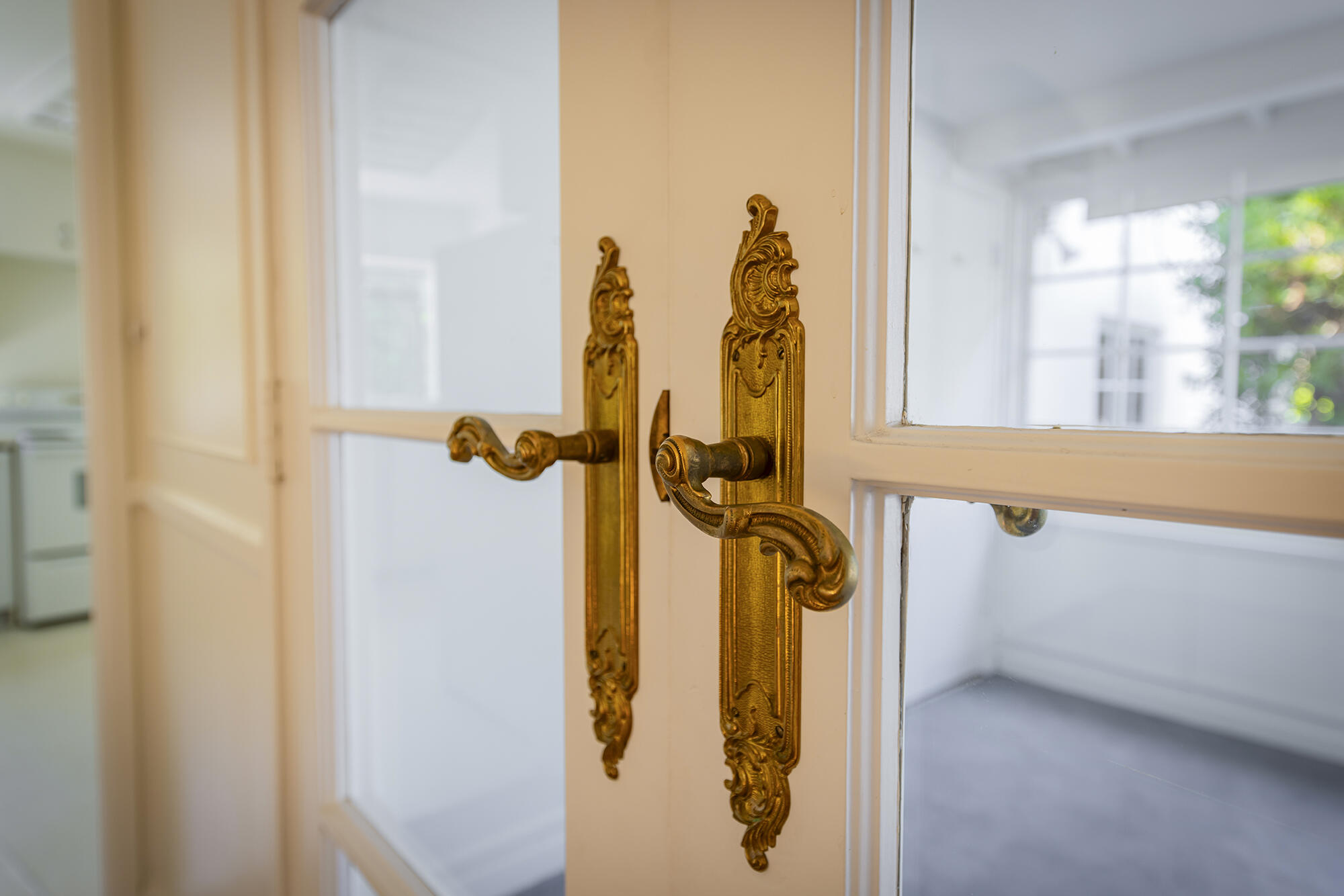 Ojai, California 93023, United States, 2 Bedrooms Bedrooms, ,2 BathroomsBathrooms,Residential,Active,173051