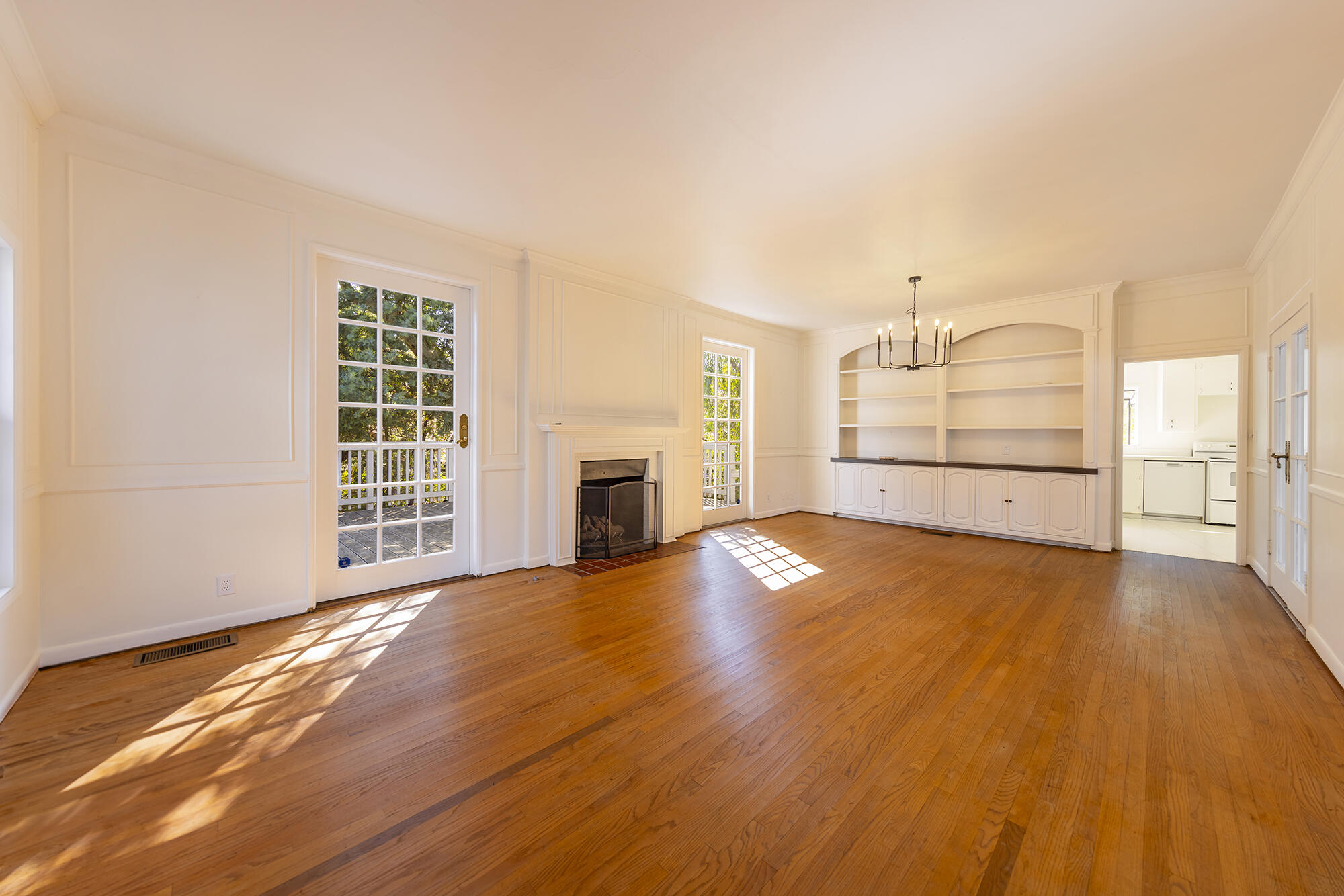 Ojai, California 93023, United States, 2 Bedrooms Bedrooms, ,2 BathroomsBathrooms,Residential,Active,173051